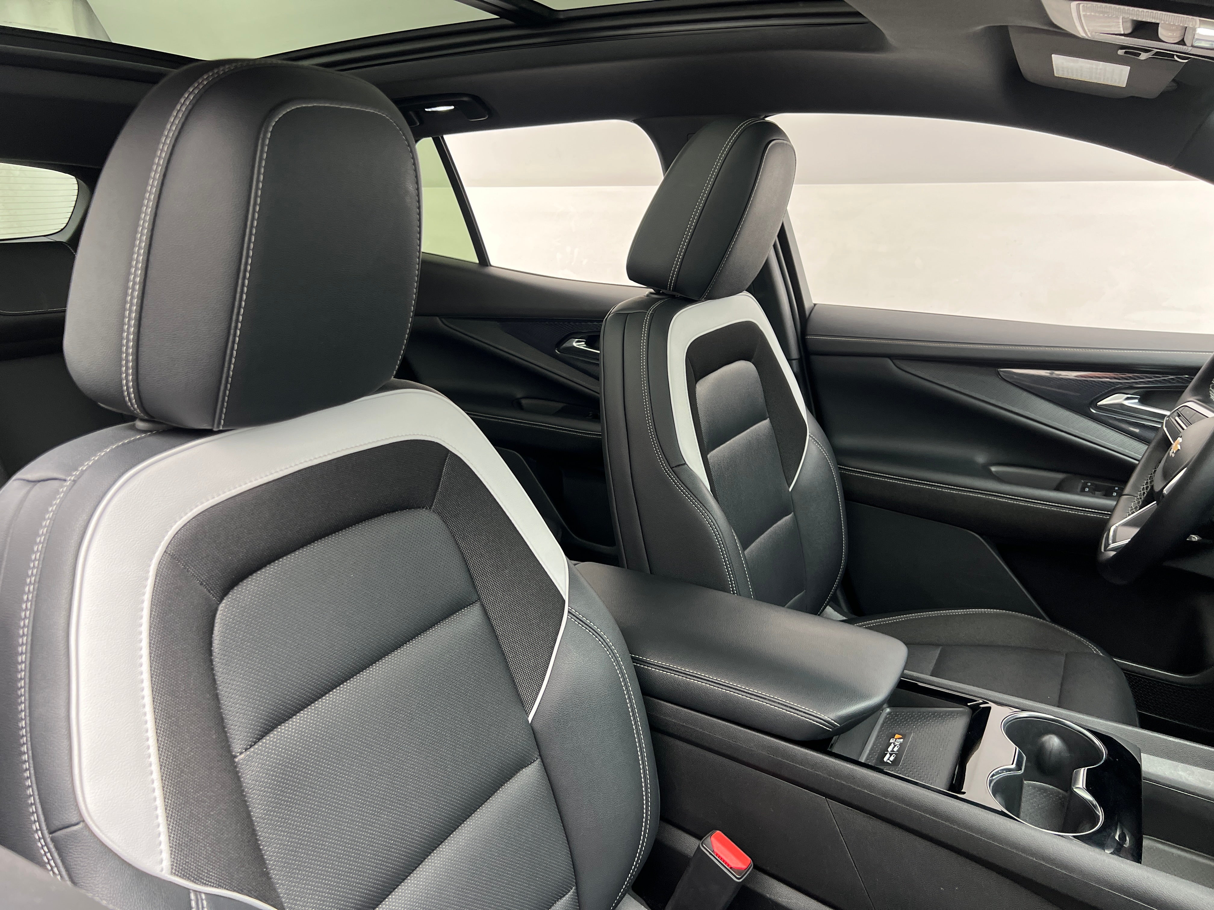 Used 2024 Chevrolet Blazer EV LT with VIN 3GNKDBRJ0RS217159 for sale in Auburn, WA