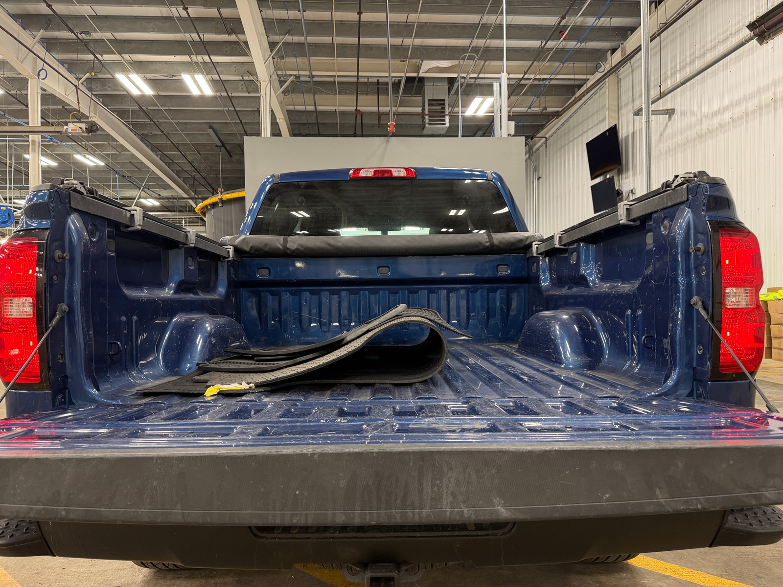 Thumbnail: 2018 Chevrolet Silverado 1500 - 7