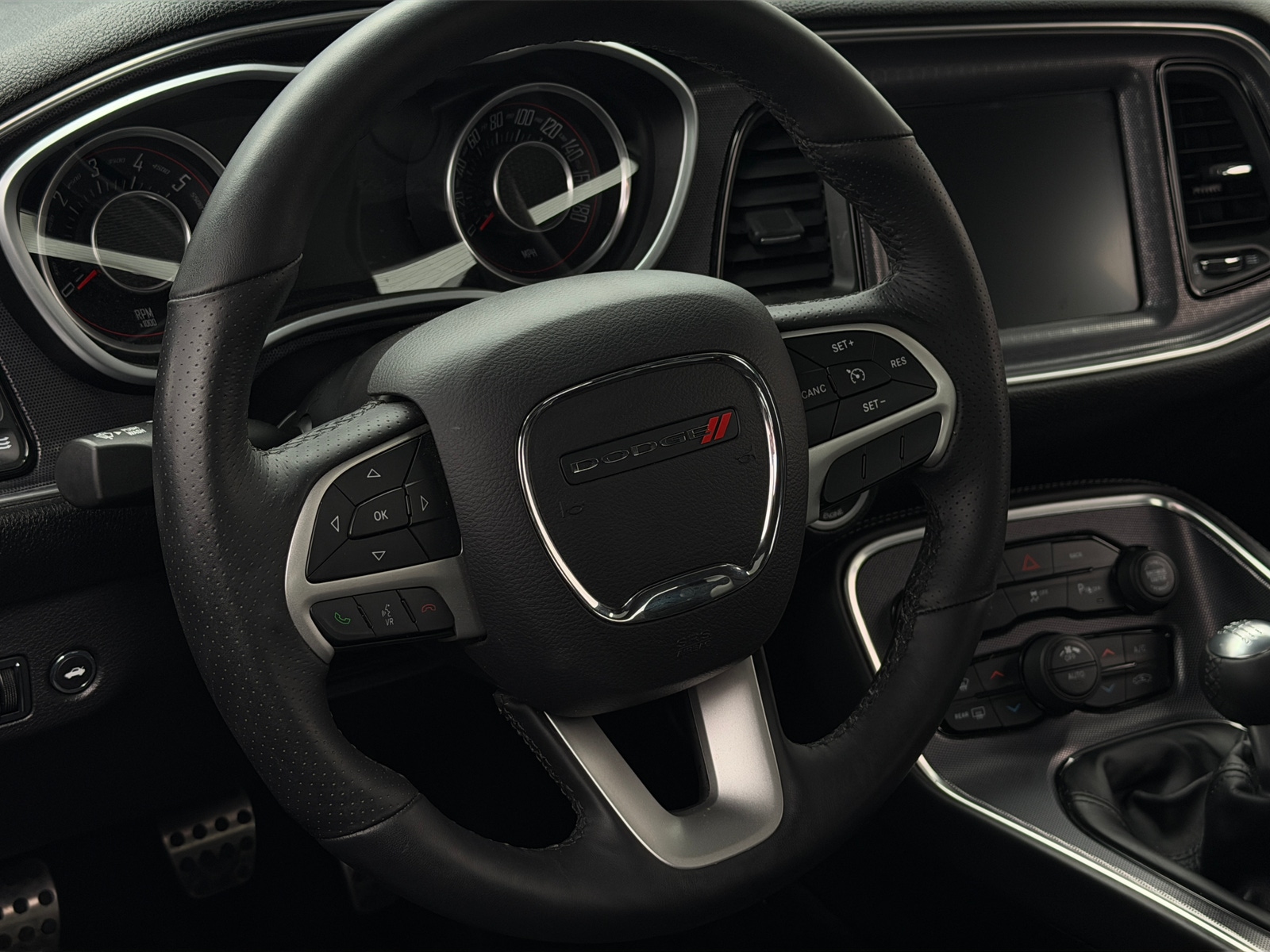 Thumbnail: 2016 Dodge Challenger - 4
