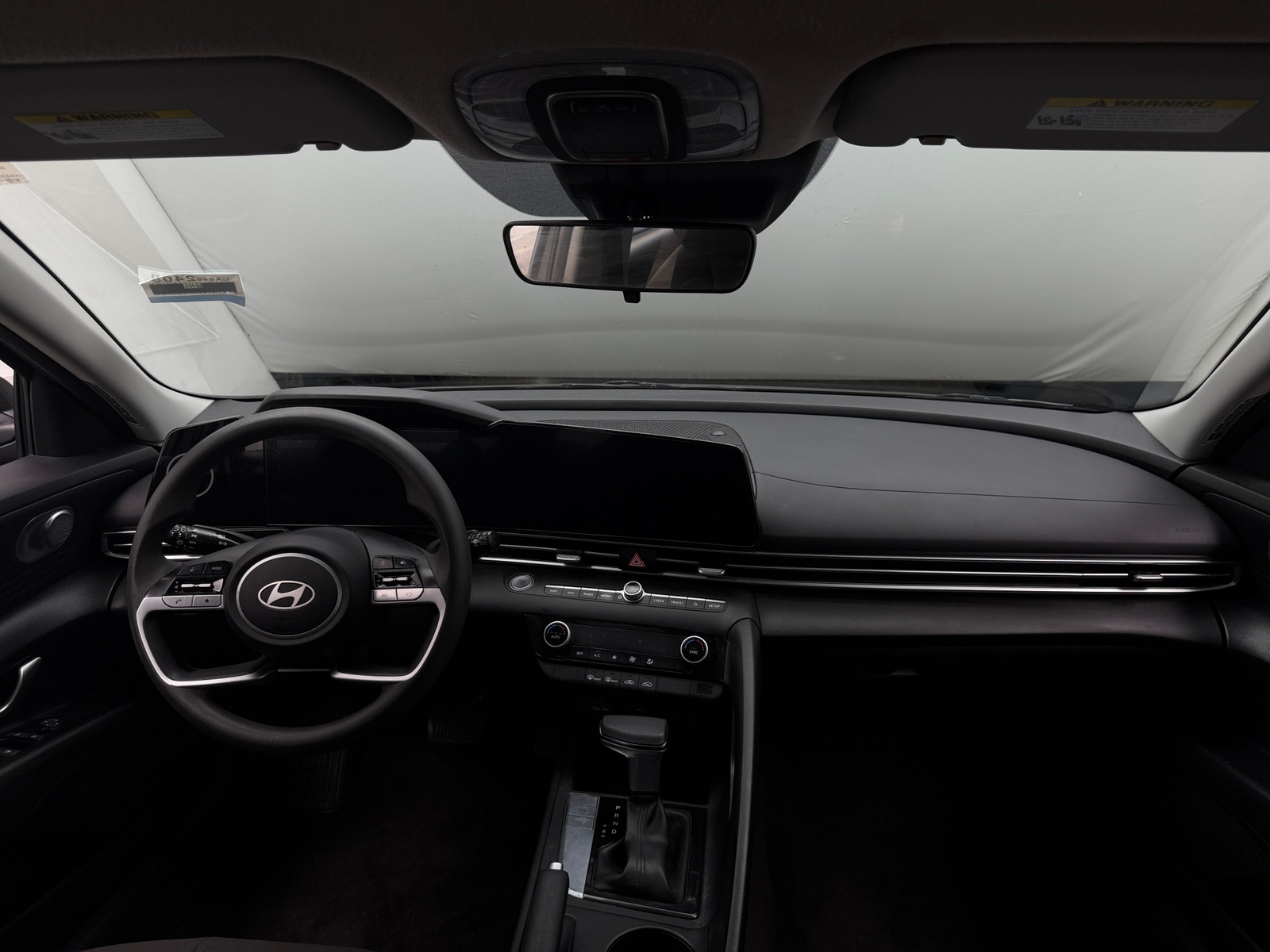 Thumbnail: 2024 Hyundai Elantra - 3