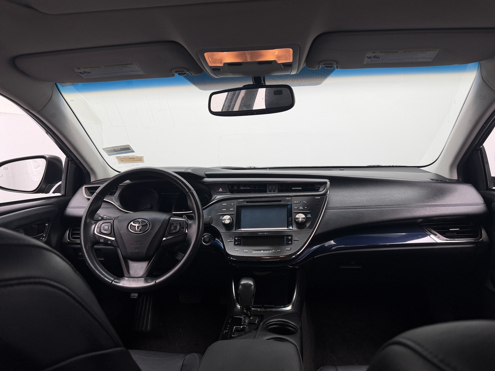 Thumbnail: 2015 Toyota Avalon - 2