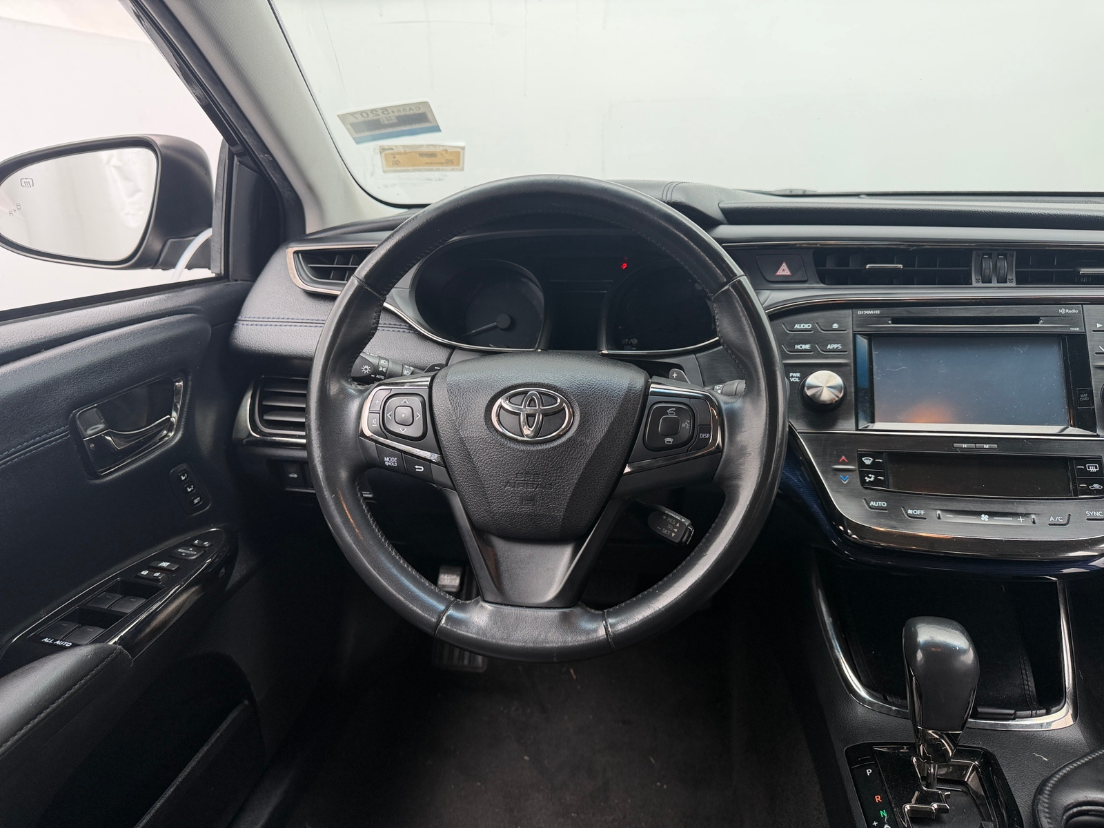 Thumbnail: 2015 Toyota Avalon - 4