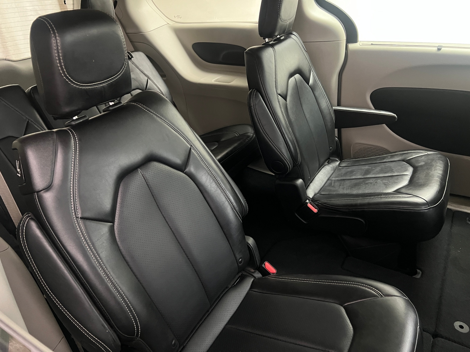 Thumbnail: 2024 Chrysler Pacifica - 5