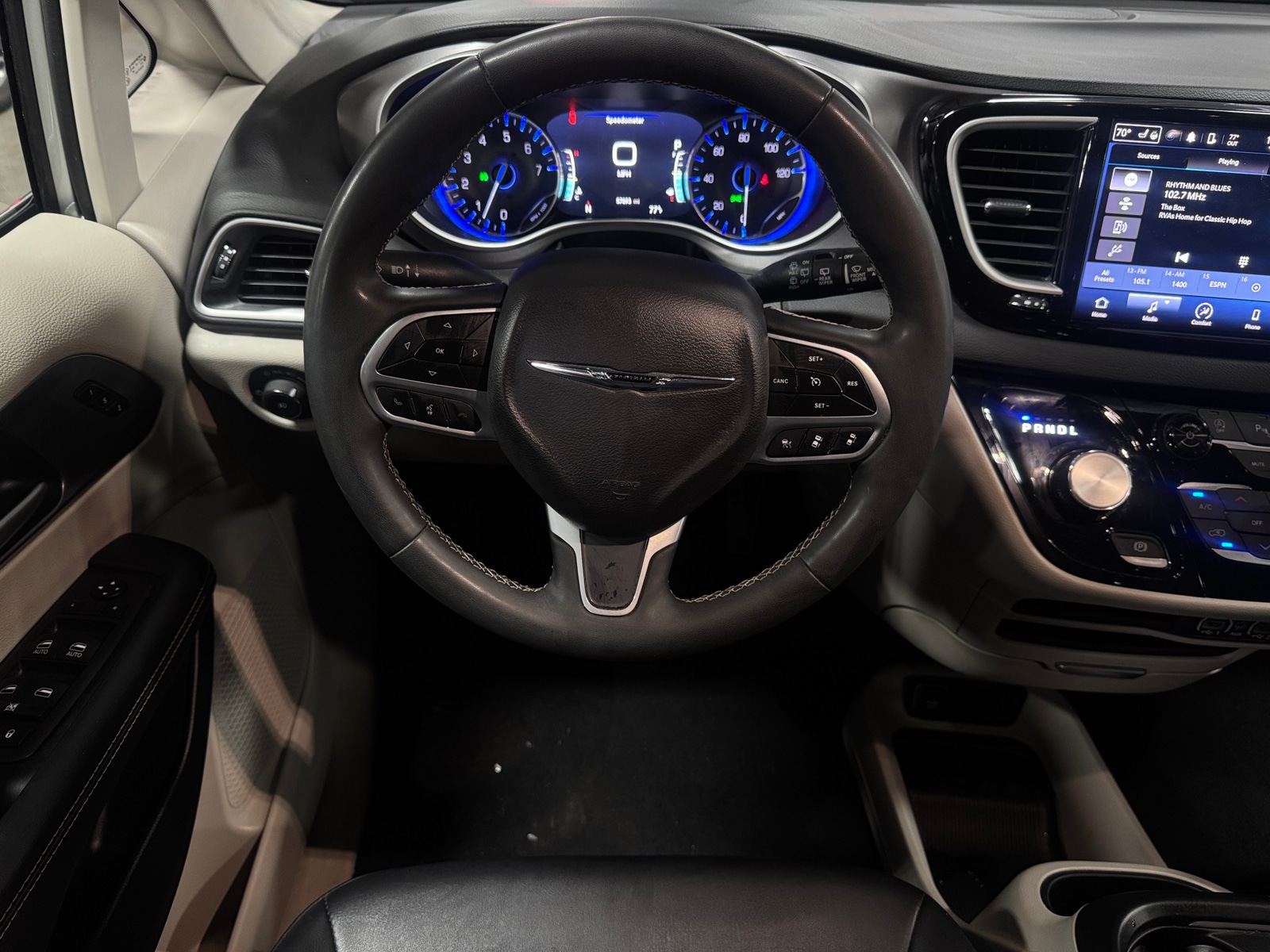 Thumbnail: 2024 Chrysler Pacifica - 4