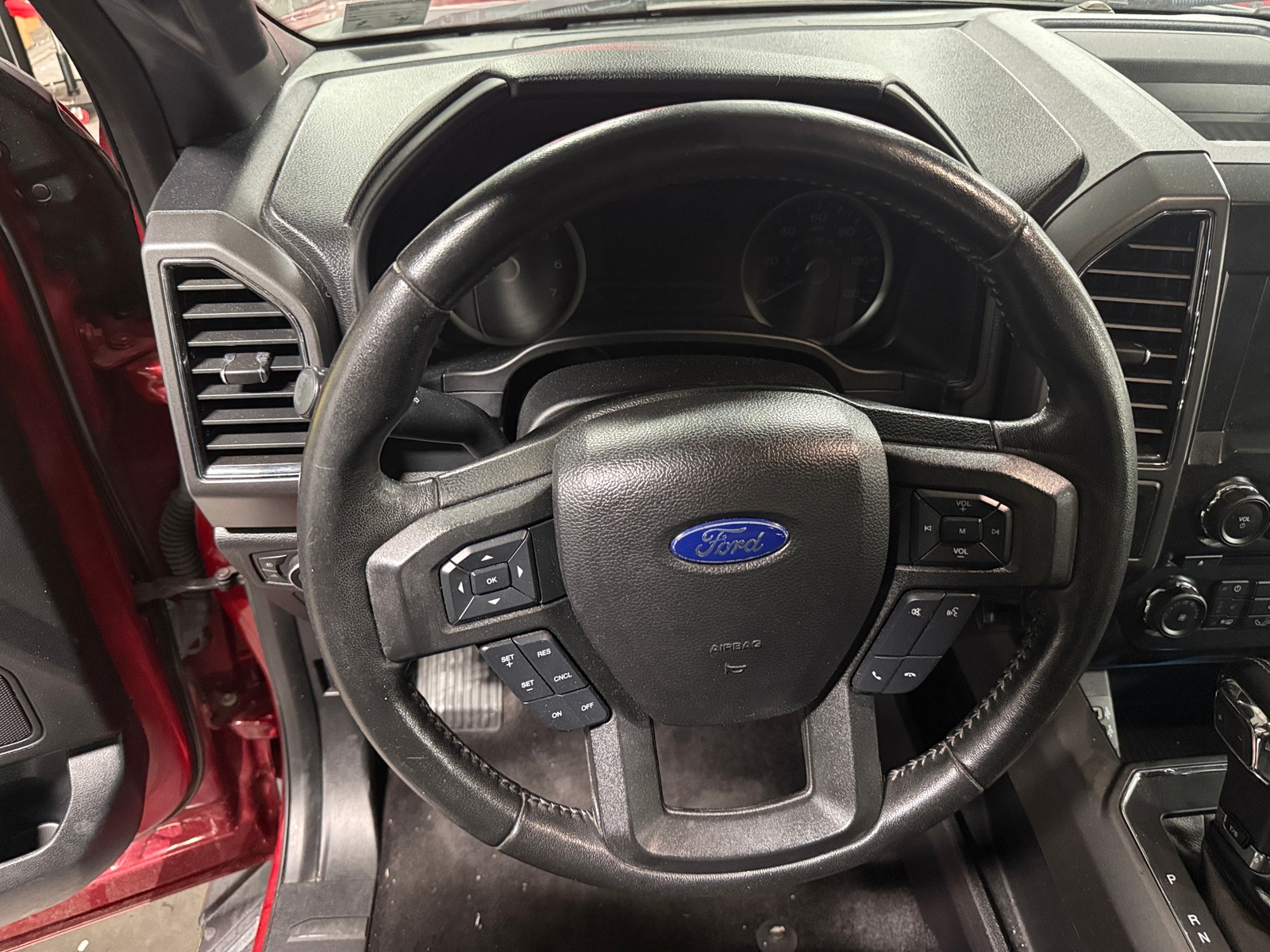 Thumbnail: 2017 Ford Econoline - 5