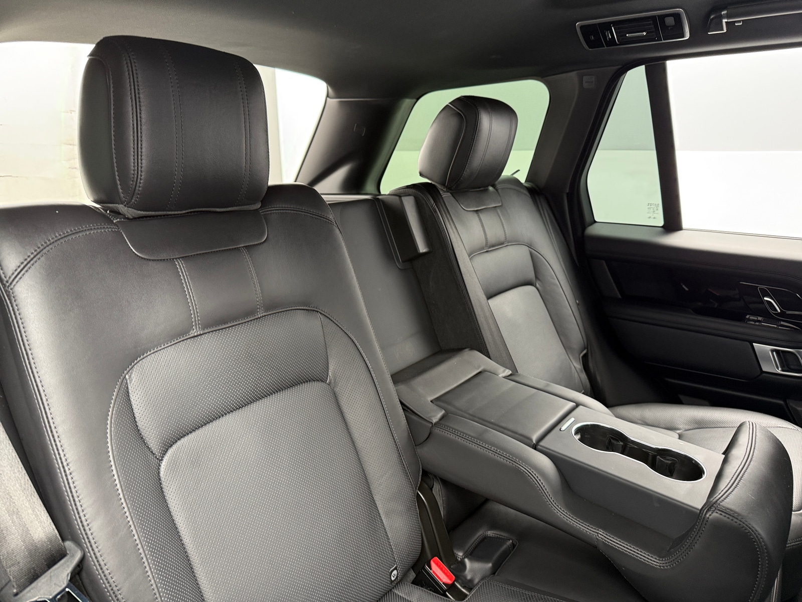 Thumbnail: 2019 Land Rover Range Rover - 5