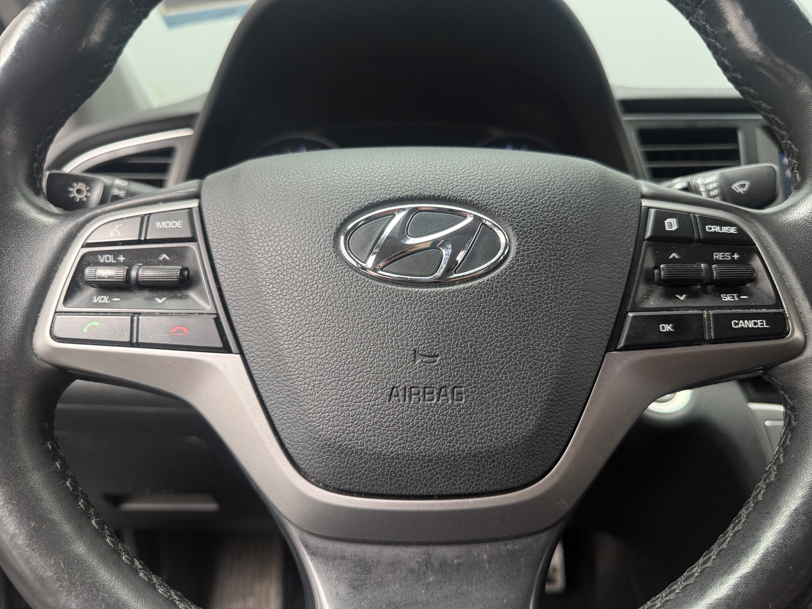 Thumbnail: 2017 Hyundai Elantra - 5
