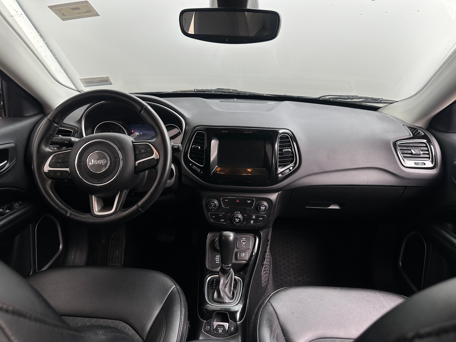 Thumbnail: 2019 Jeep Compass - 3