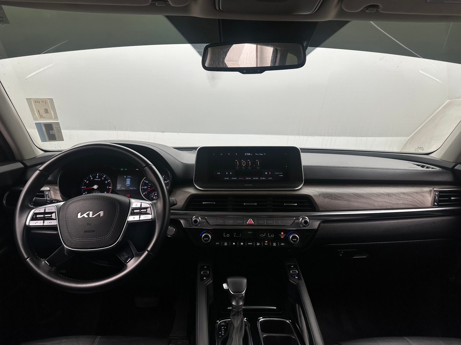 Thumbnail: 2022 Kia Telluride - 2
