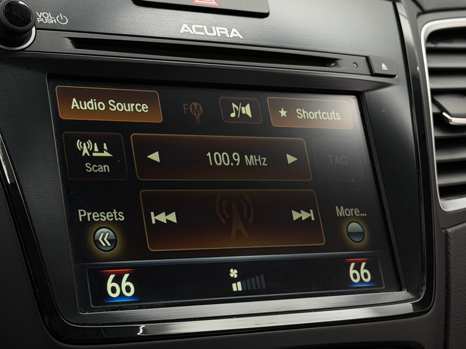 Thumbnail: 2017 Acura RDX - 3