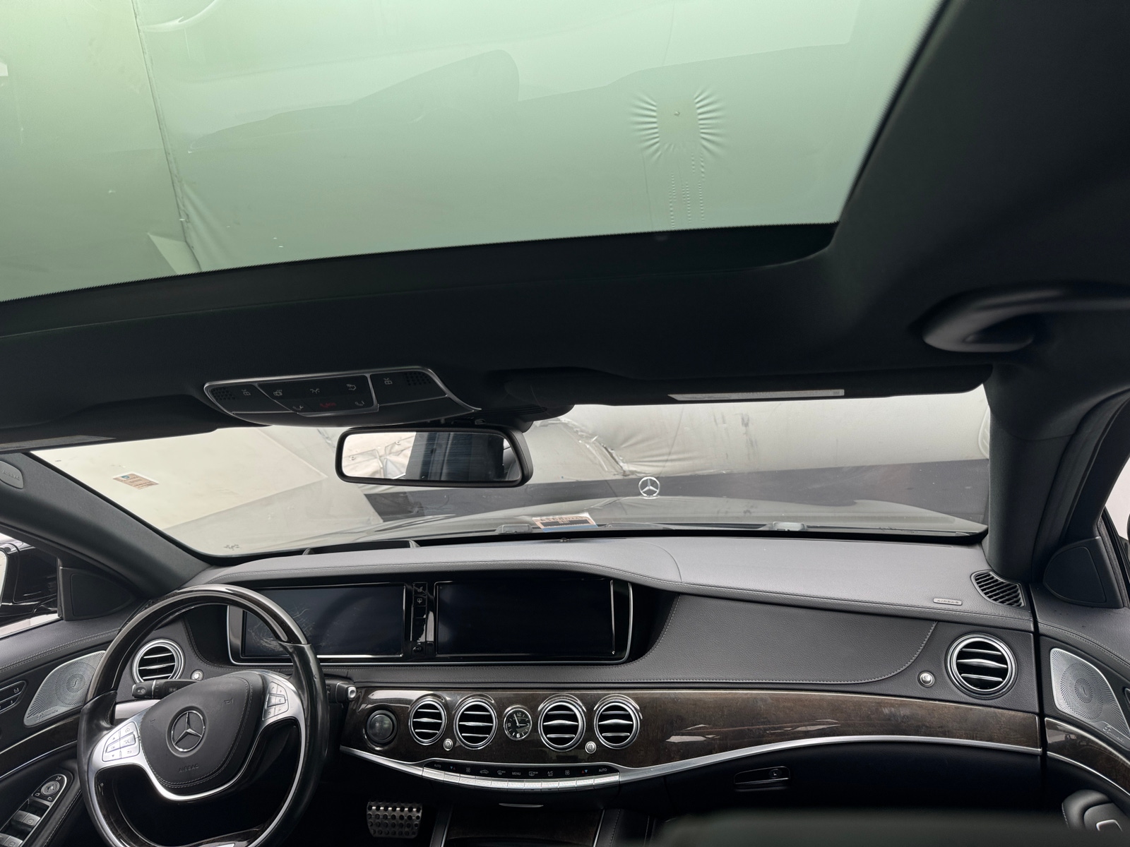 Thumbnail: 2015 Mercedes-Benz S-Class - 2