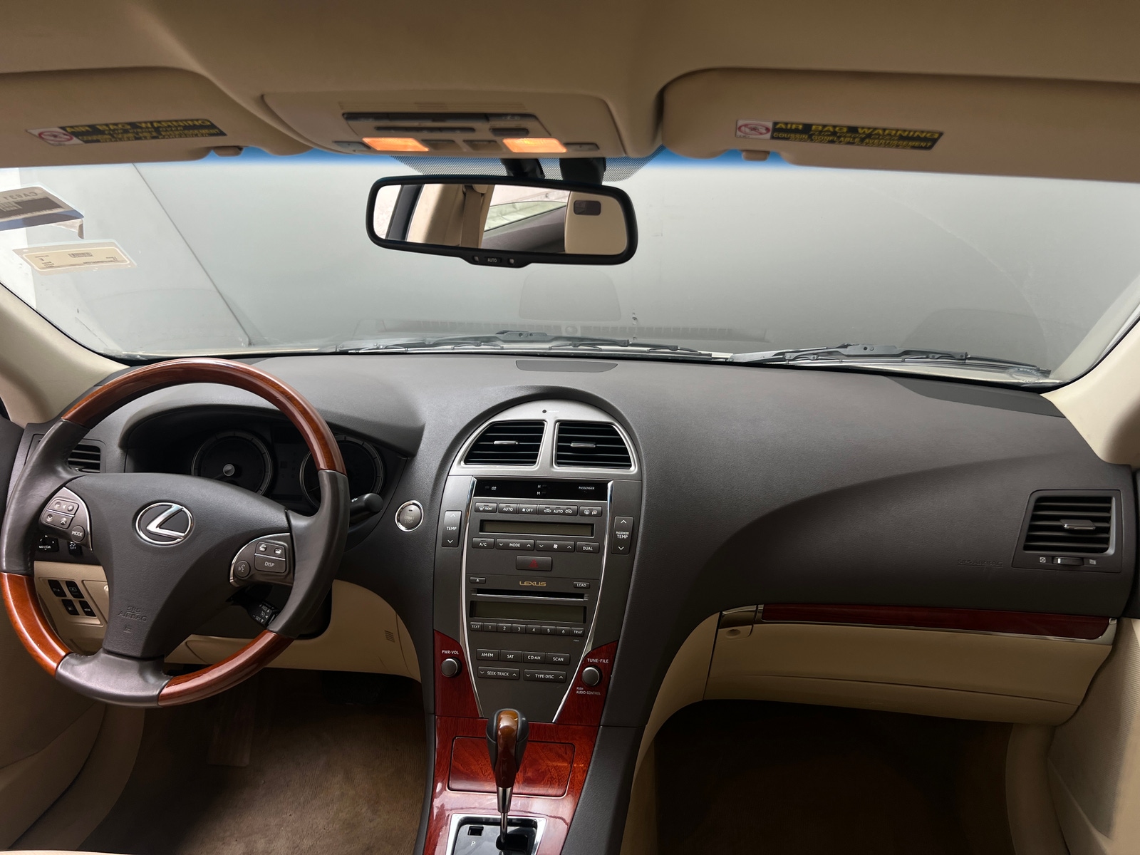 Thumbnail: 2011 Lexus ES - 2