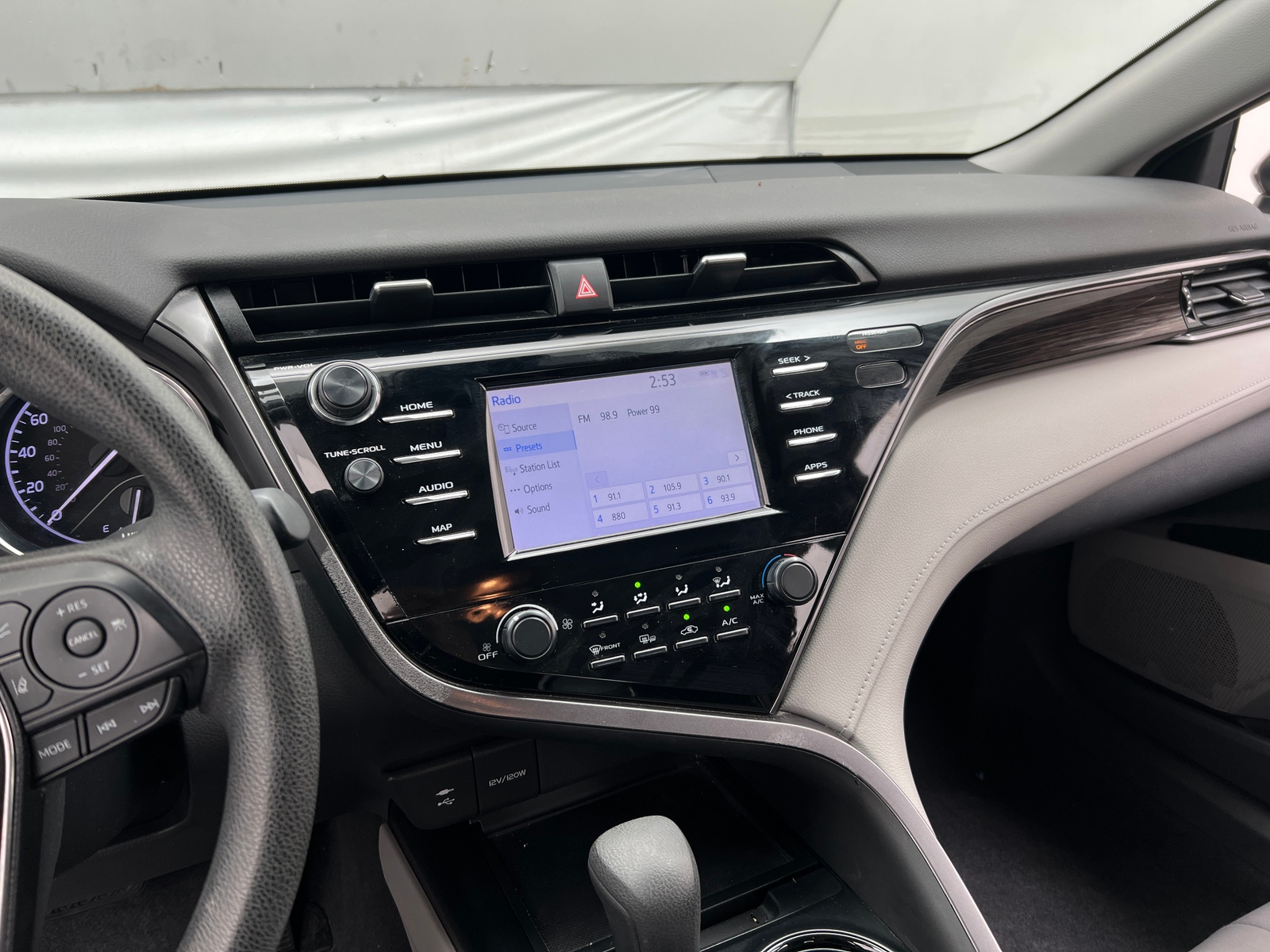 Thumbnail: 2019 Toyota Camry - 4