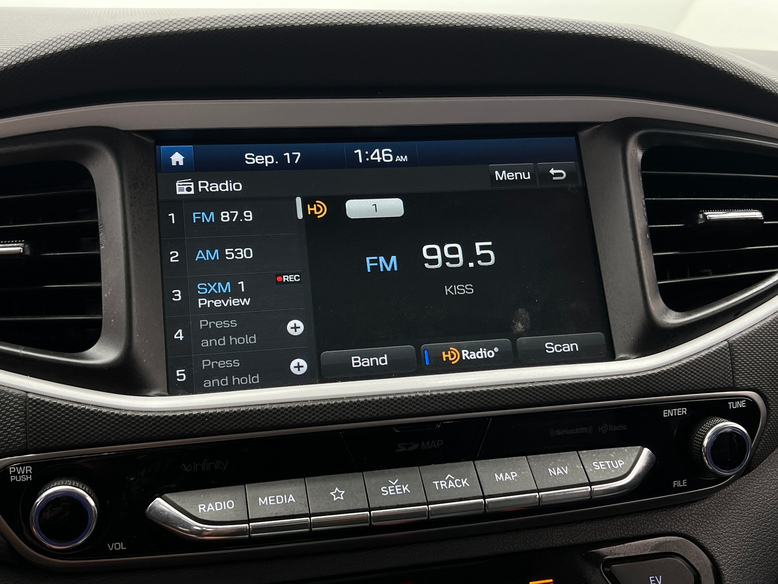 Thumbnail: 2019 Hyundai Ioniq - 3
