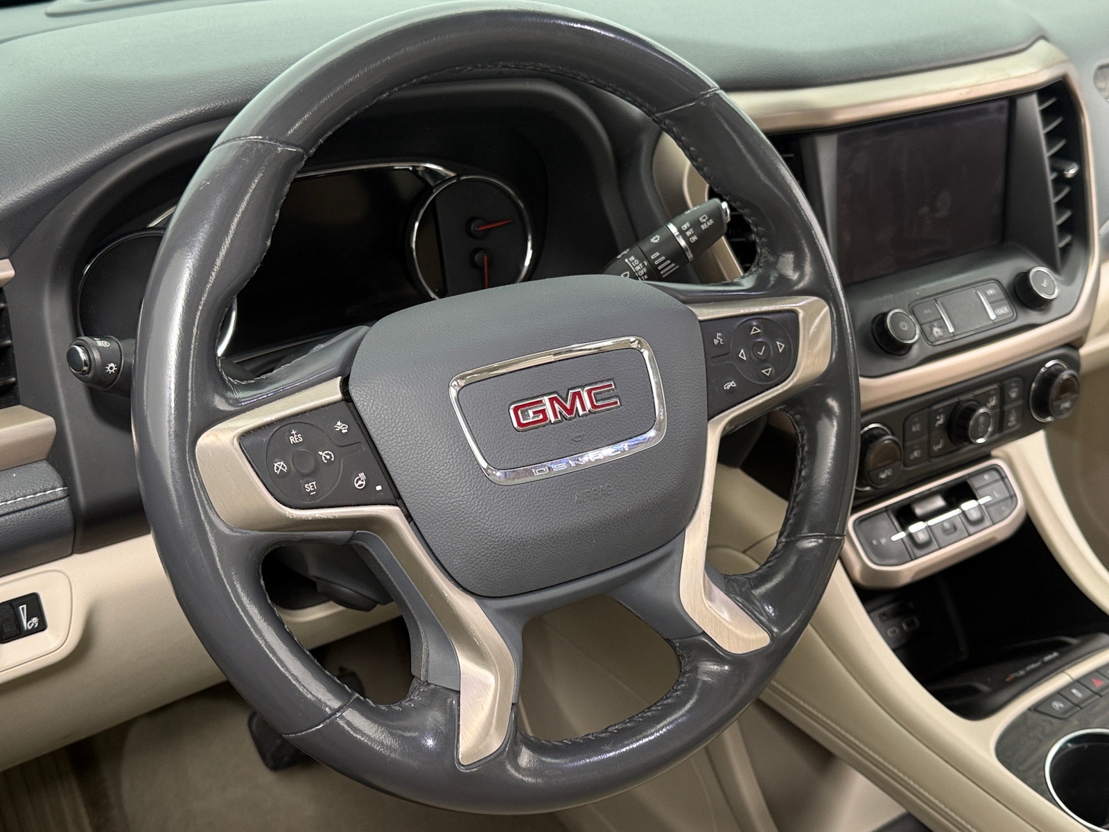 Thumbnail: 2020 GMC Acadia - 4
