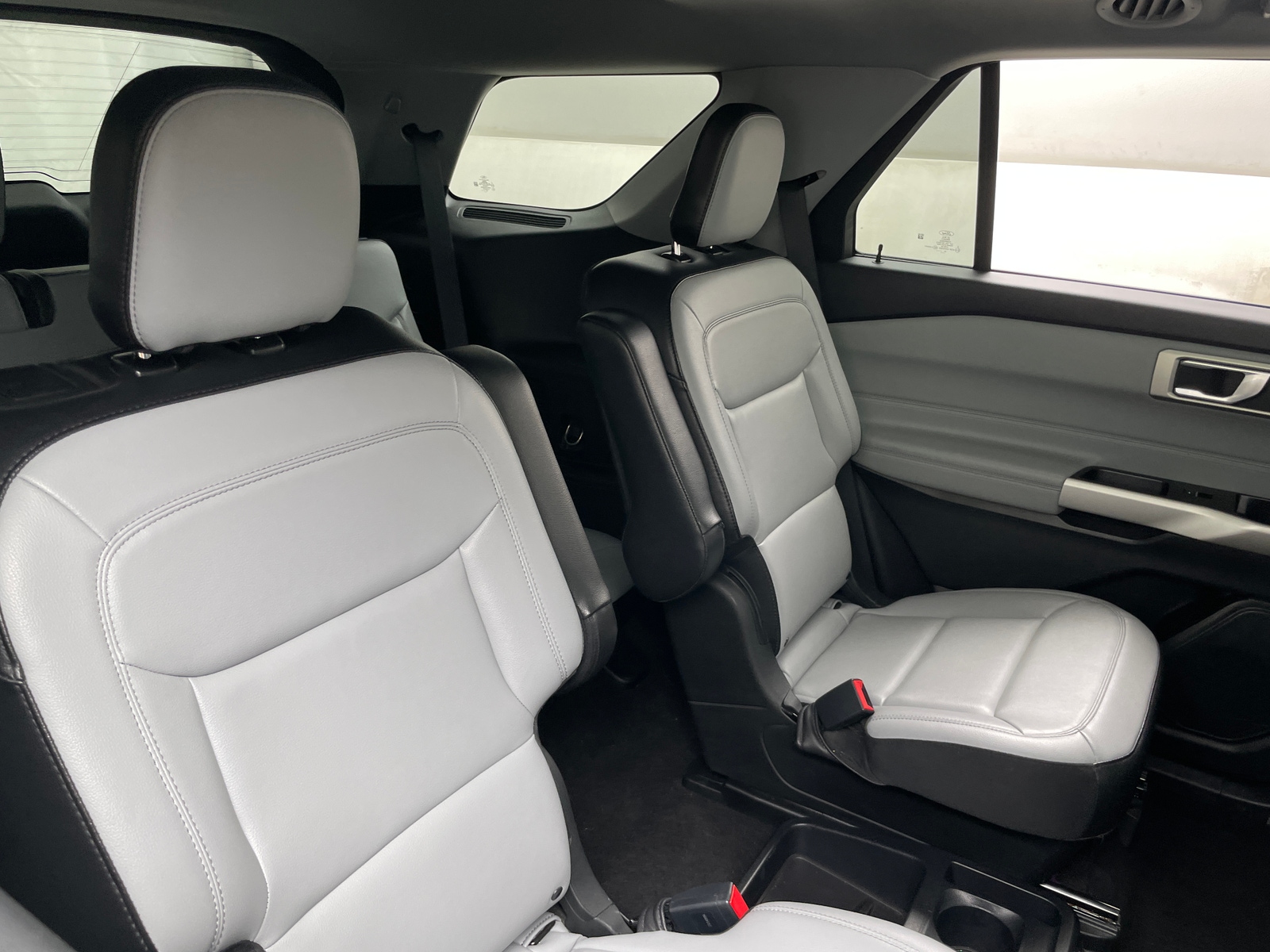 Thumbnail: 2021 Ford Explorer - 5