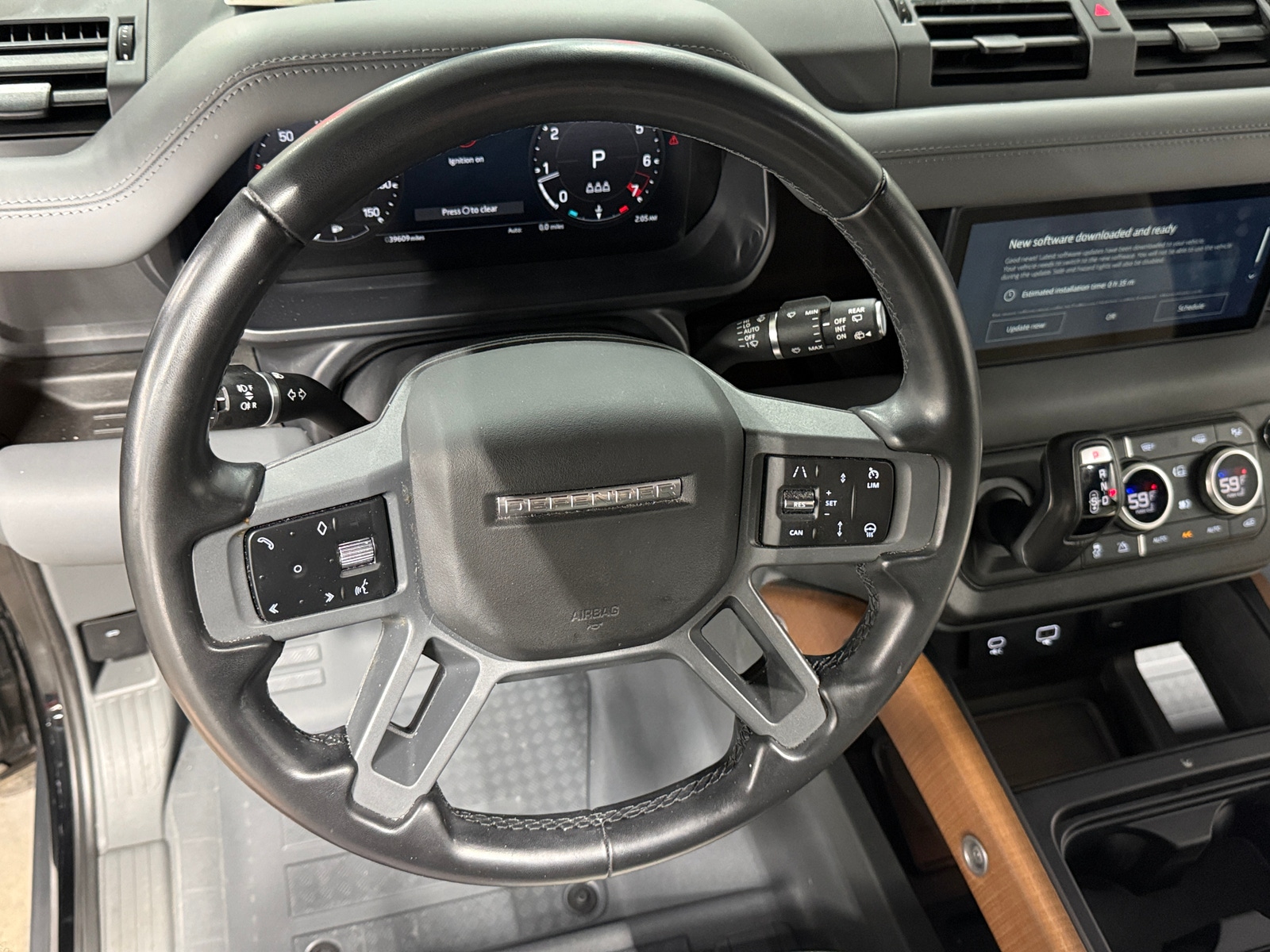 Thumbnail: 2023 Land Rover Defender - 5