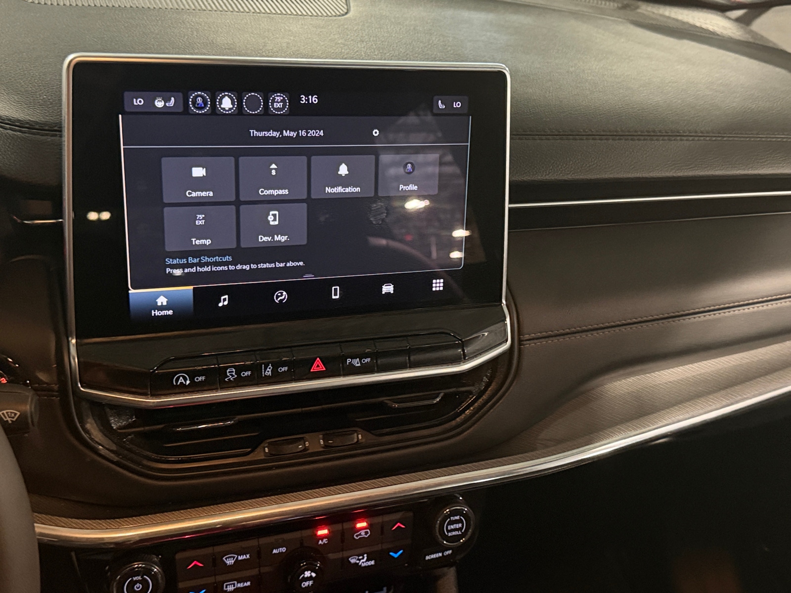 Thumbnail: 2023 Jeep Compass - 3