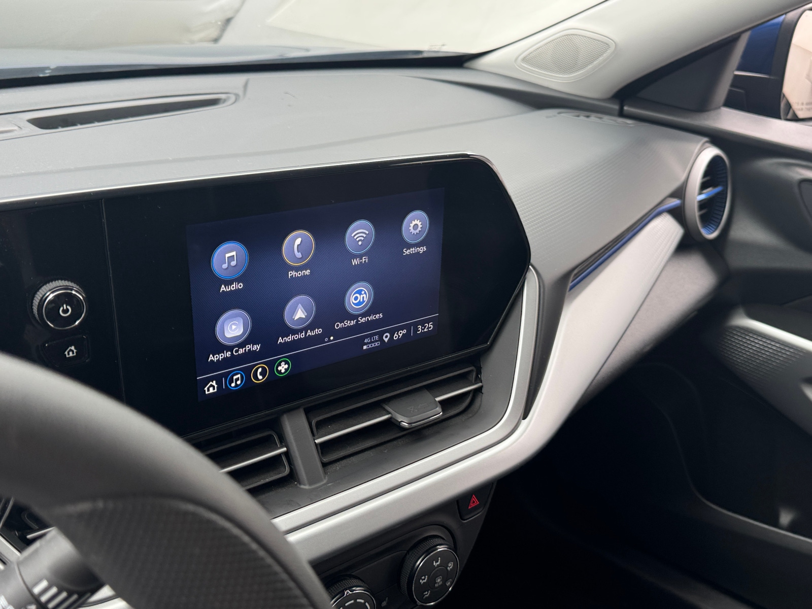 Thumbnail: 2024 Chevrolet Trax - 4