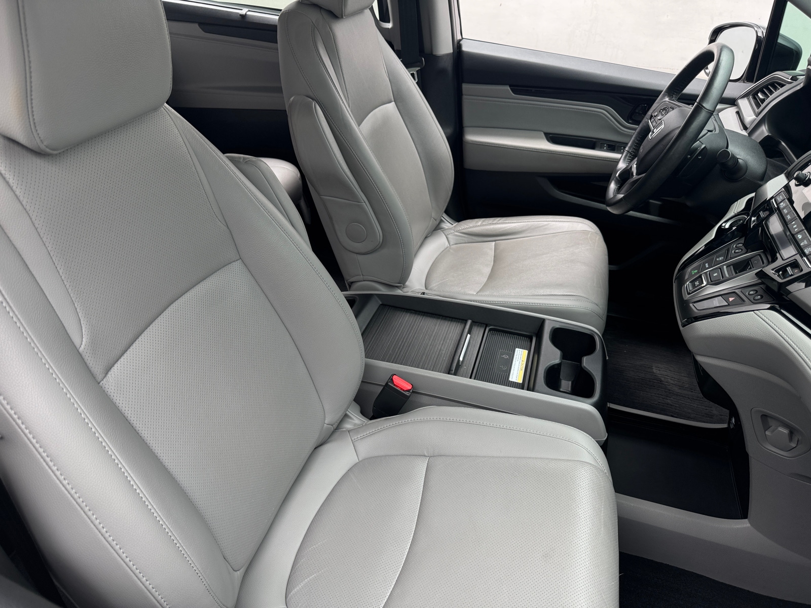 Thumbnail: 2019 Honda Odyssey - 2