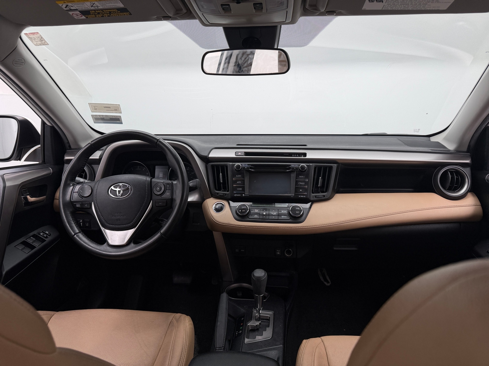 Thumbnail: 2018 Toyota RAV4 - 3