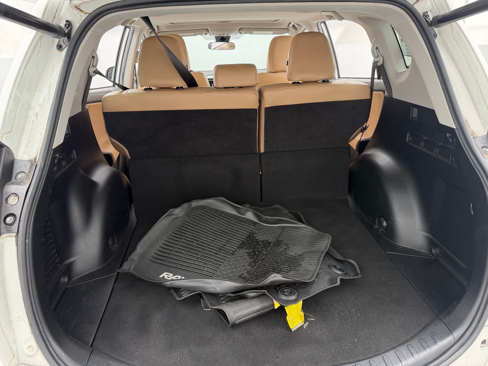 Thumbnail: 2018 Toyota RAV4 - 7