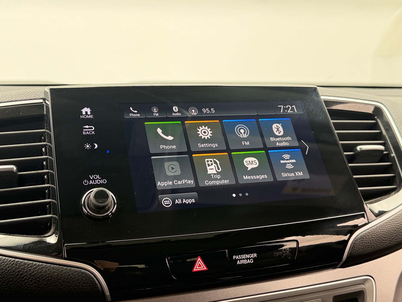 Thumbnail: 2019 Honda Pilot - 3