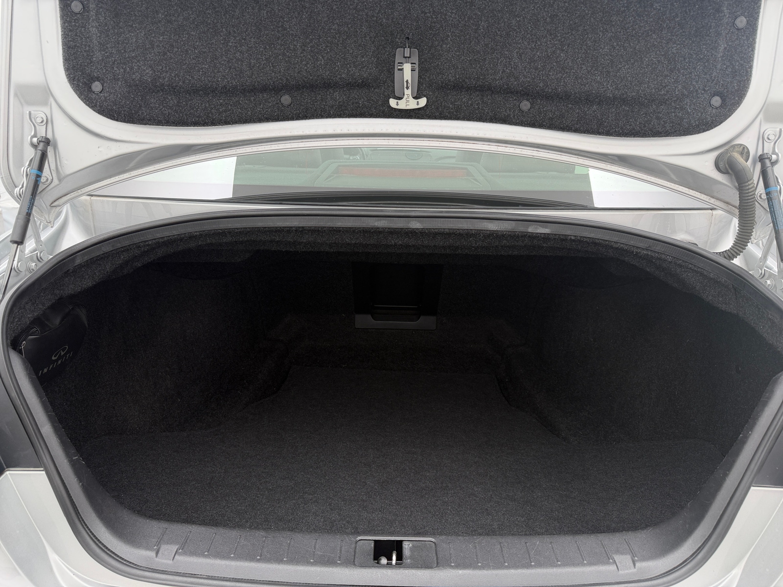 Thumbnail: 2015 INFINITI Q70 - 6