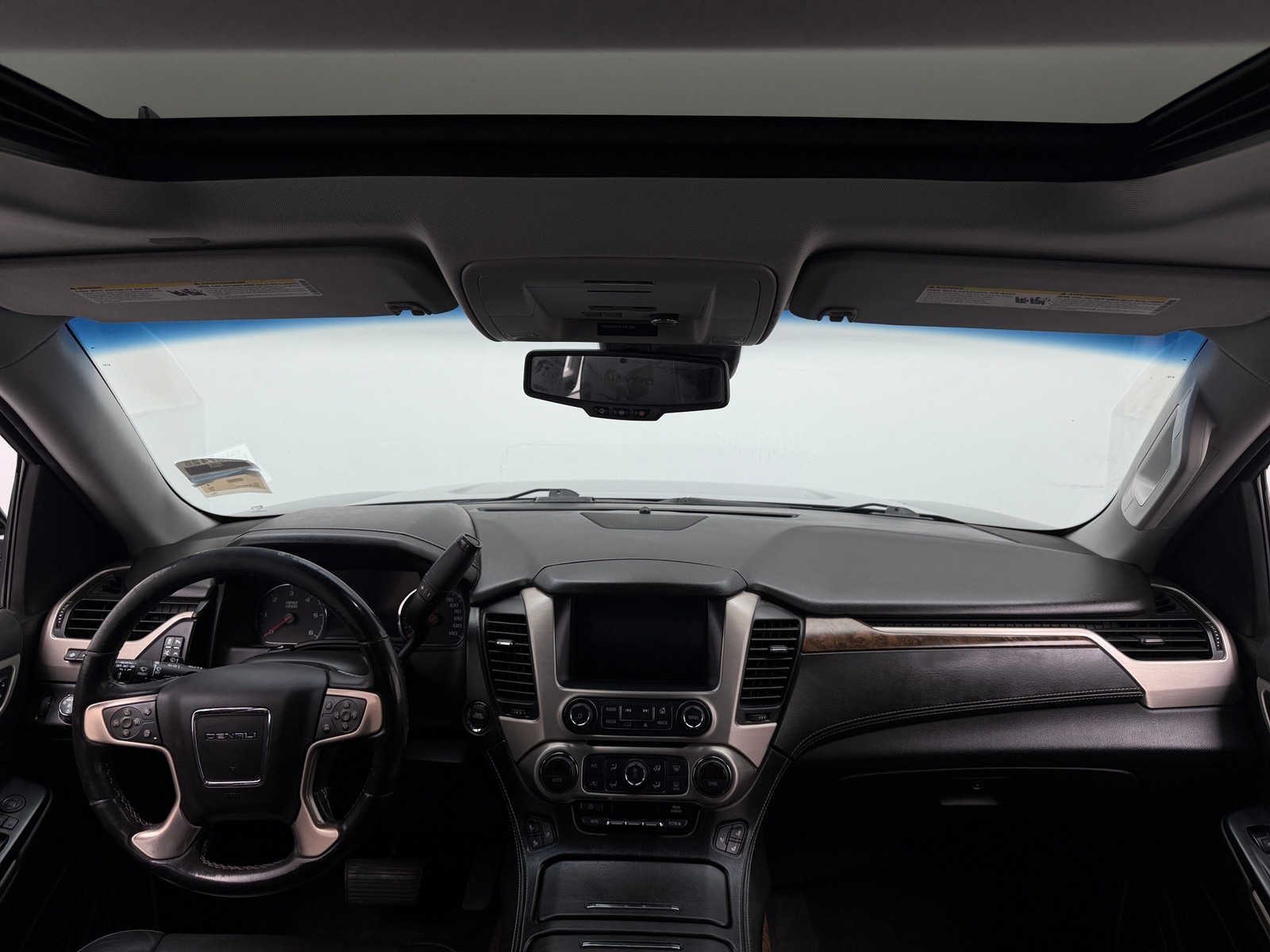 Thumbnail: 2019 GMC Yukon XL - 2