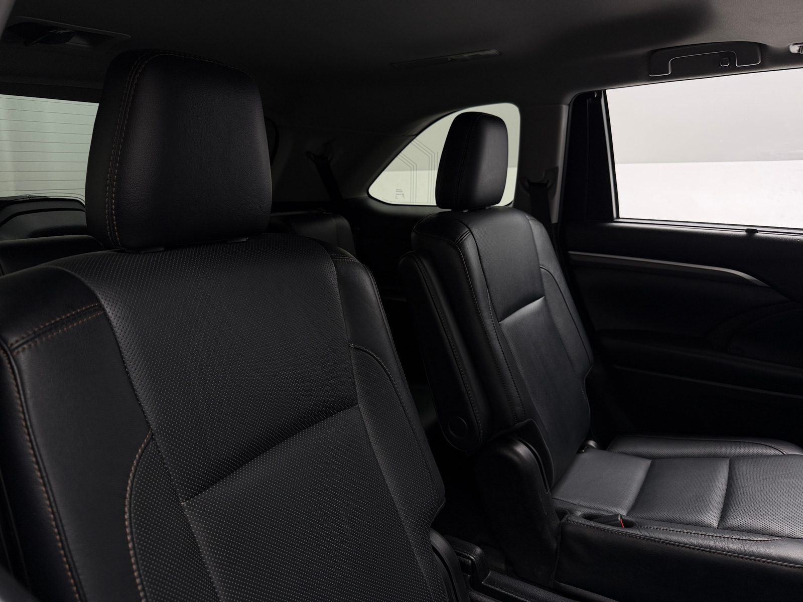 Thumbnail: 2019 Toyota Highlander - 5