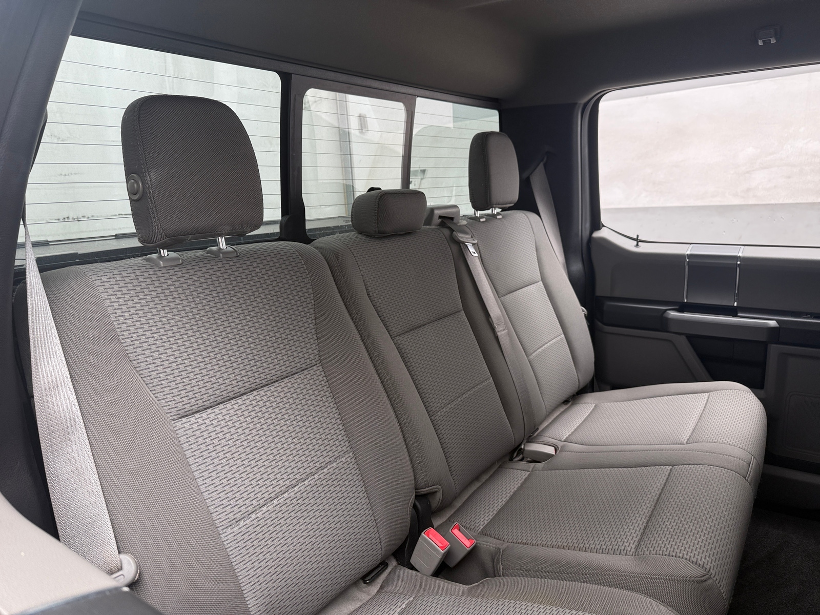 Thumbnail: 2018 Ford Econoline - 6