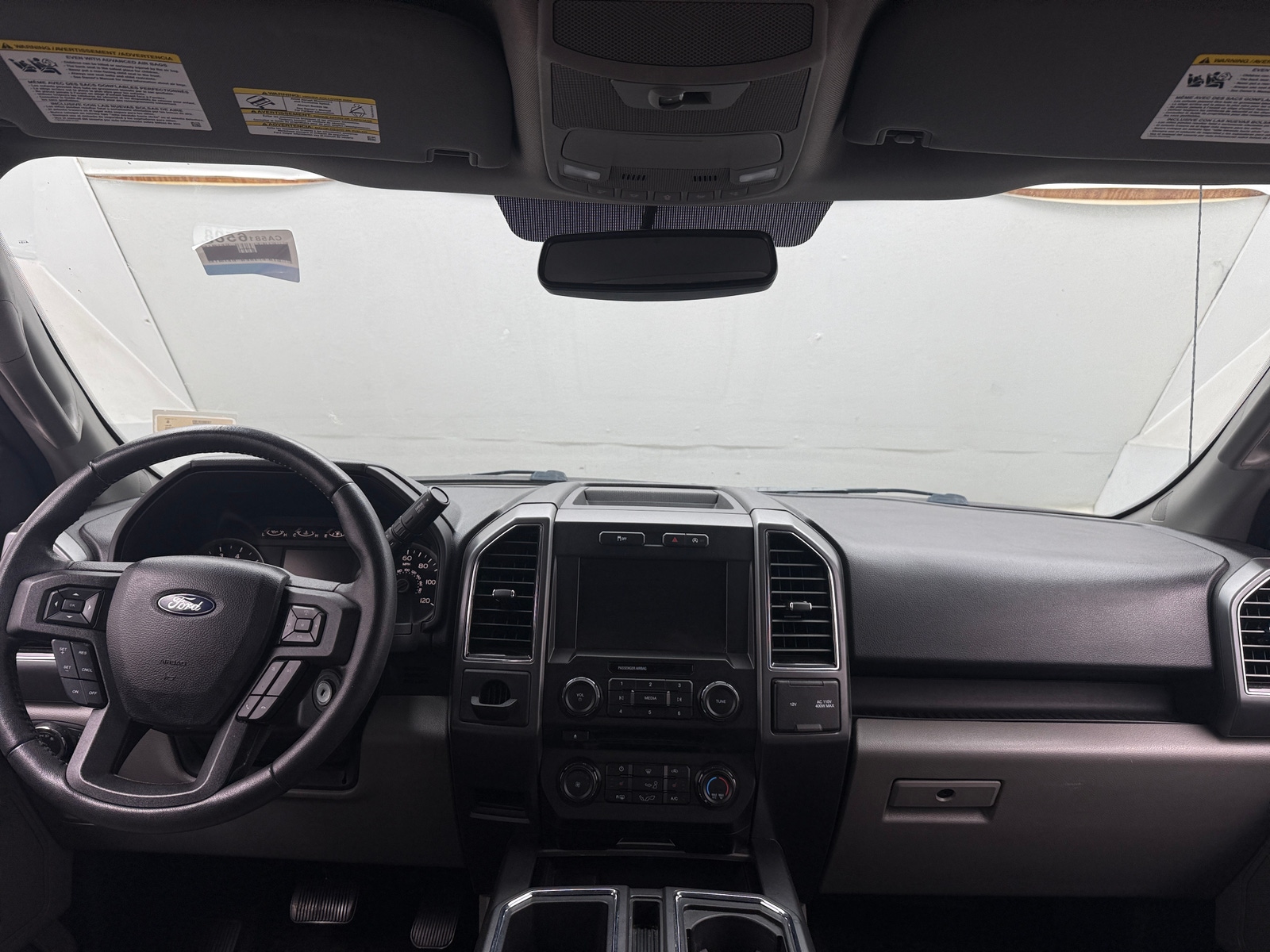 Thumbnail: 2018 Ford Econoline - 3