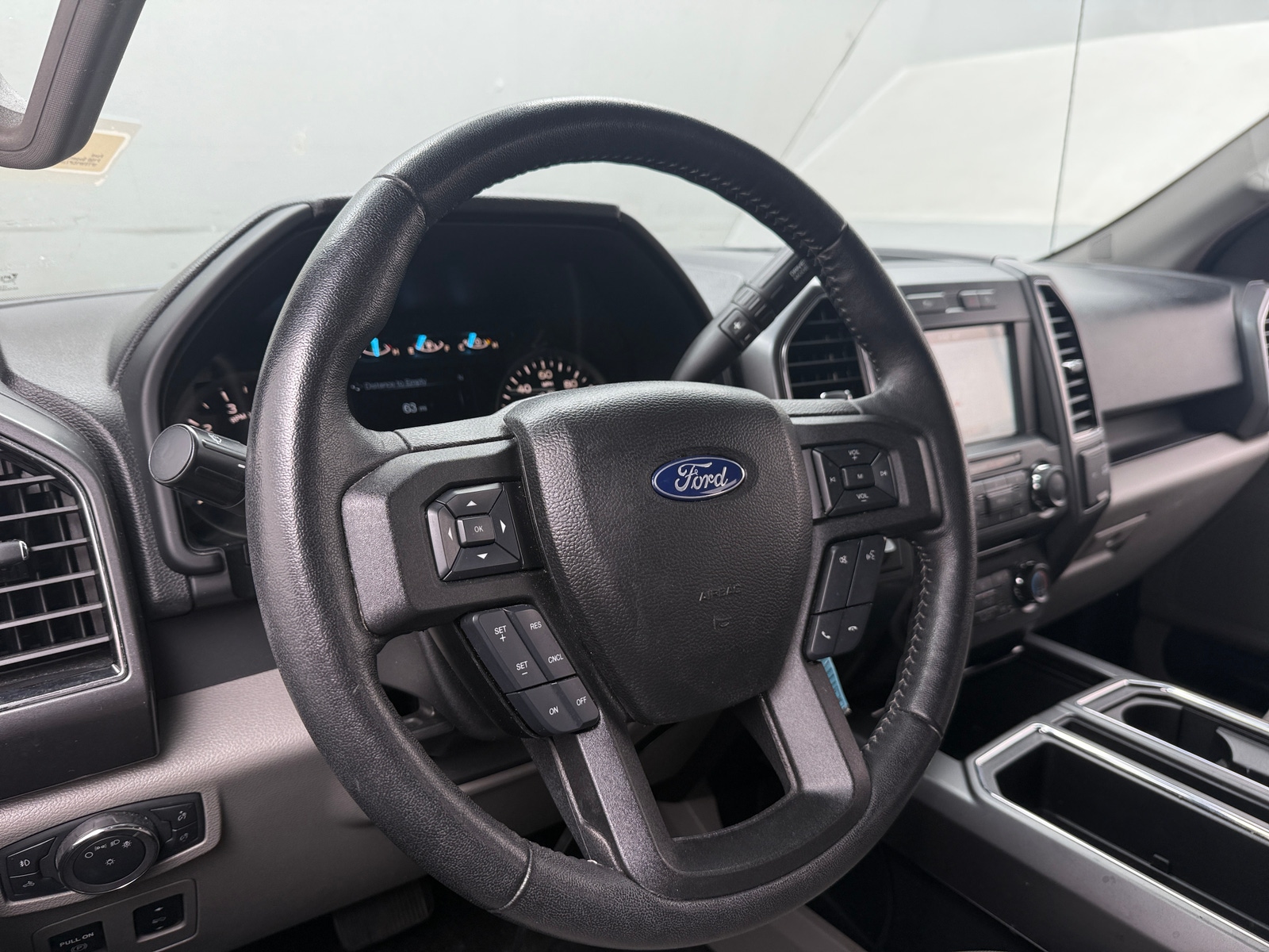 Thumbnail: 2018 Ford Econoline - 5