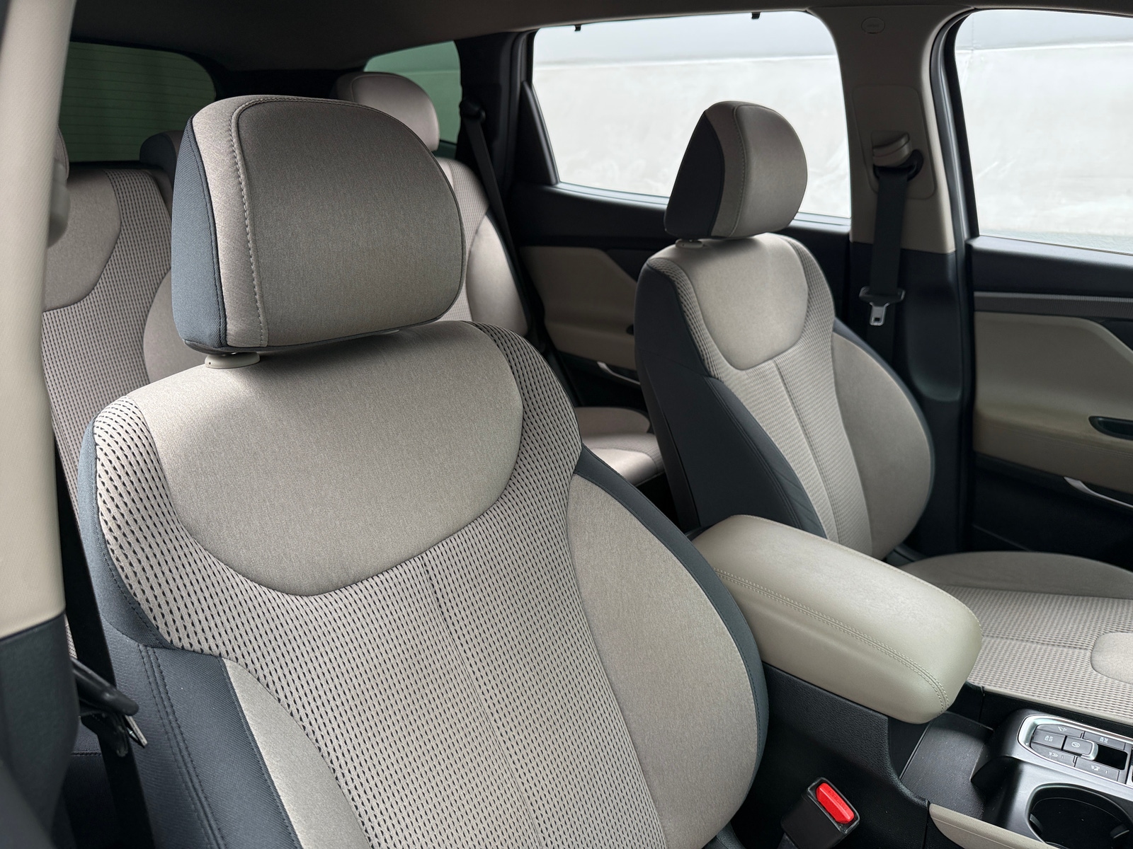 Thumbnail: 2019 Hyundai Santa Fe - 2