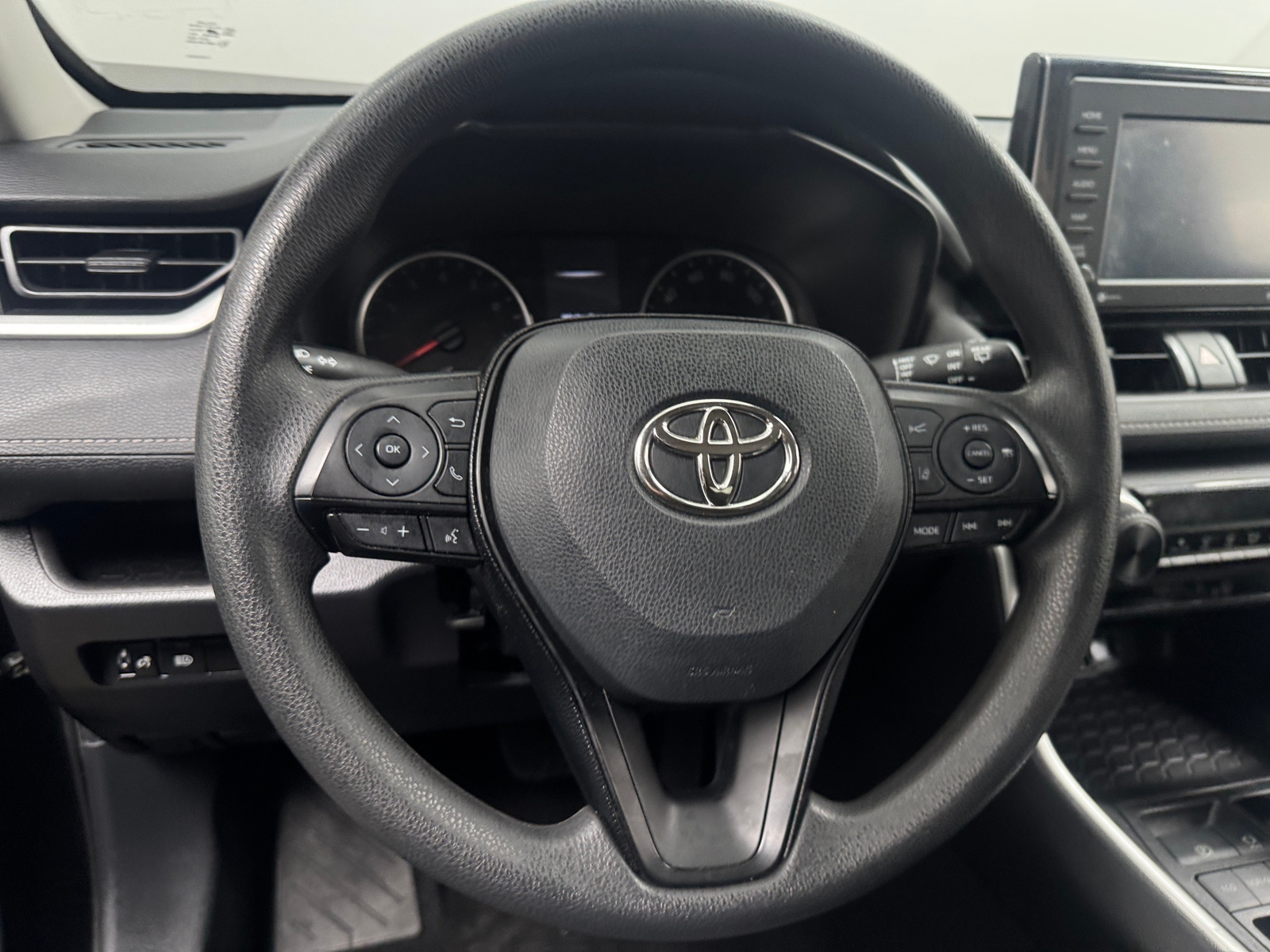 Thumbnail: 2021 Toyota RAV4 - 5