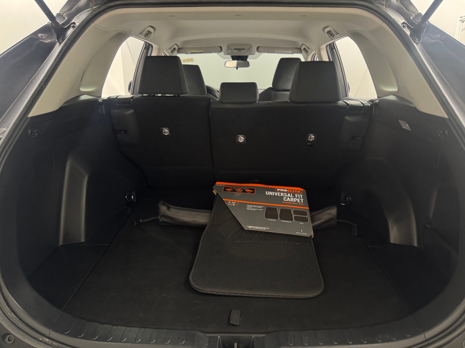 Thumbnail: 2021 Toyota RAV4 - 7