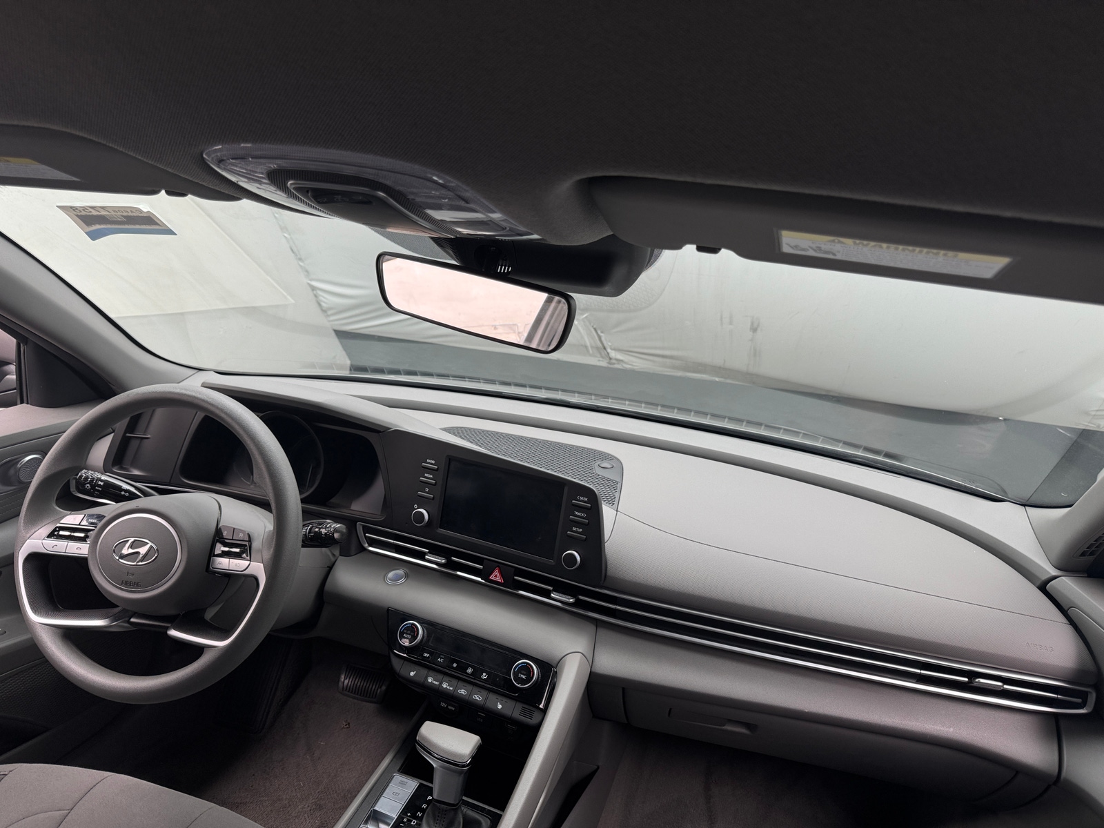 Thumbnail: 2023 Hyundai Elantra - 3
