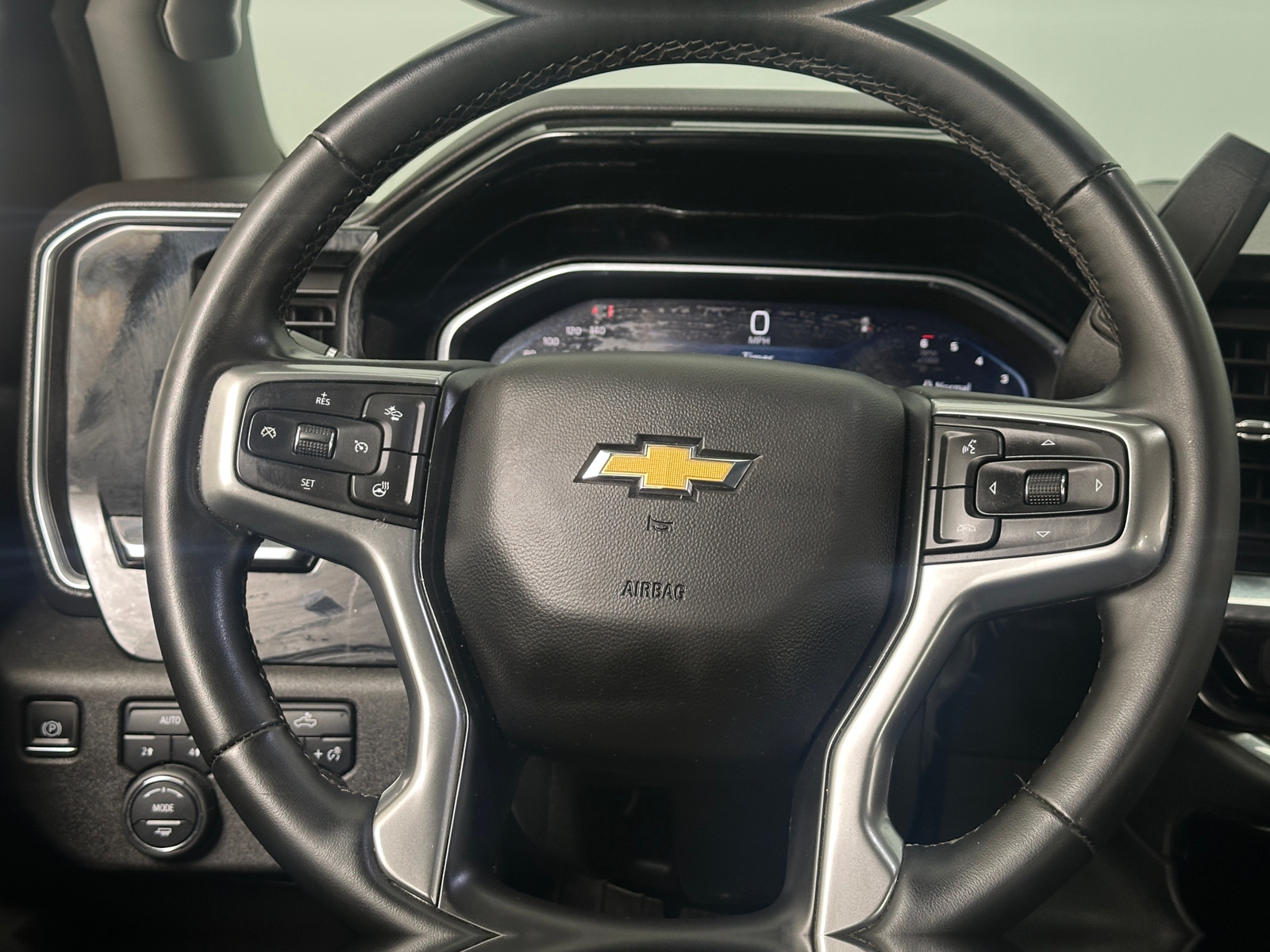 Thumbnail: 2024 Chevrolet Silverado 1500 - 5