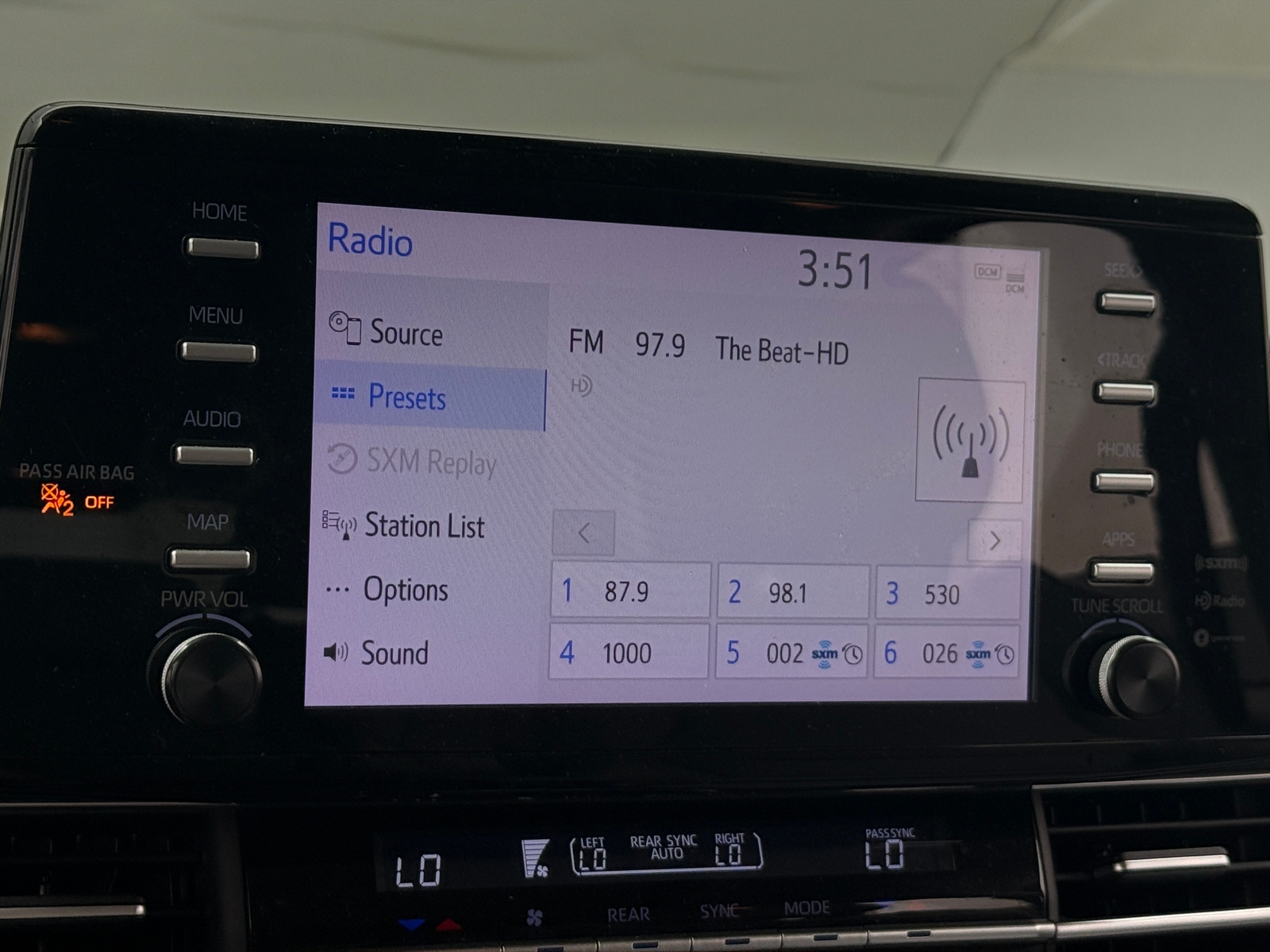 Thumbnail: 2021 Toyota Sienna - 3