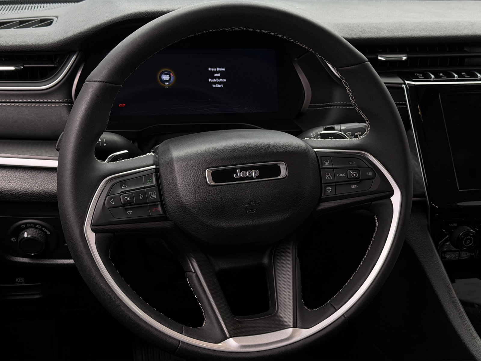Thumbnail: 2023 Jeep Grand Cherokee - 5