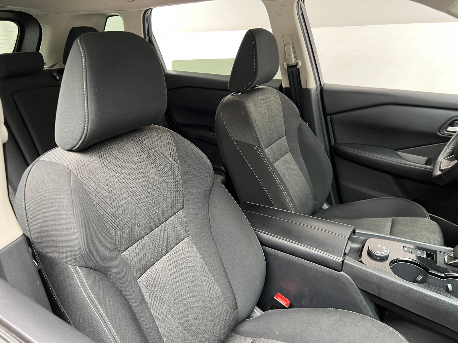 Thumbnail: 2025 Nissan Rogue - 2