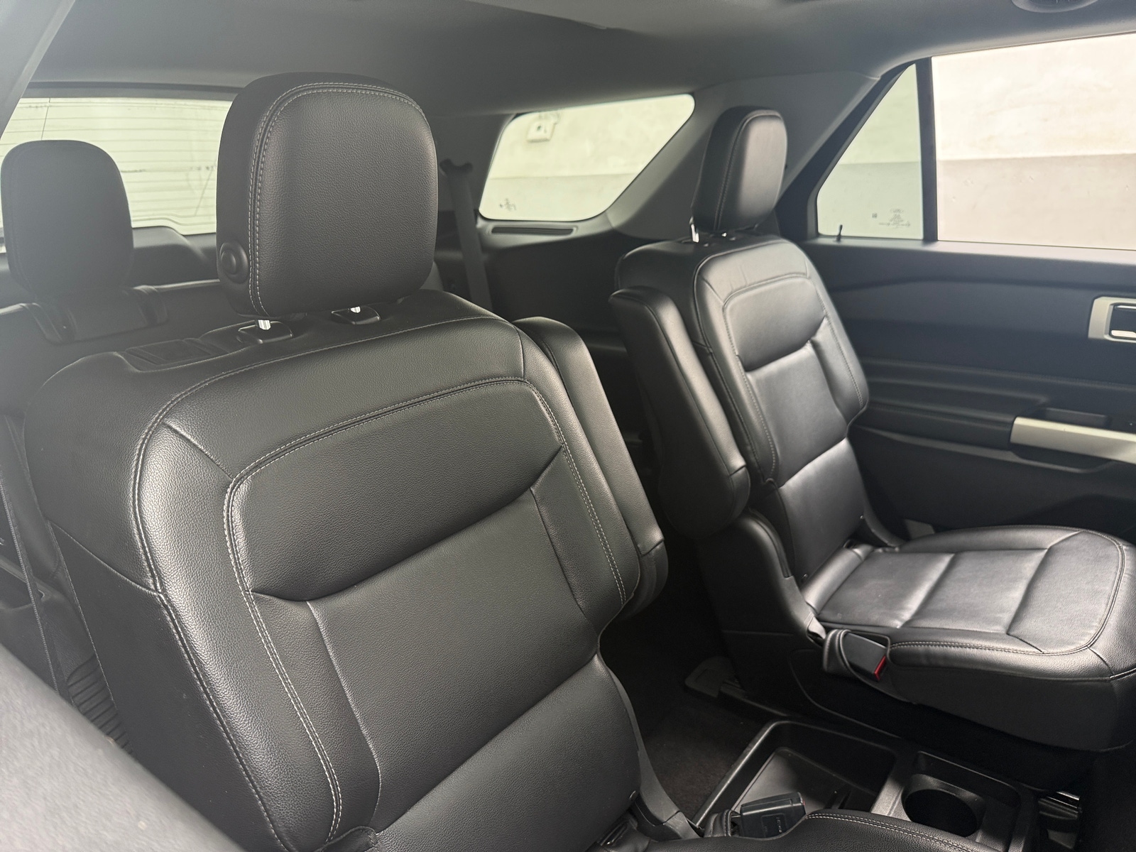 Thumbnail: 2020 Ford Explorer - 5