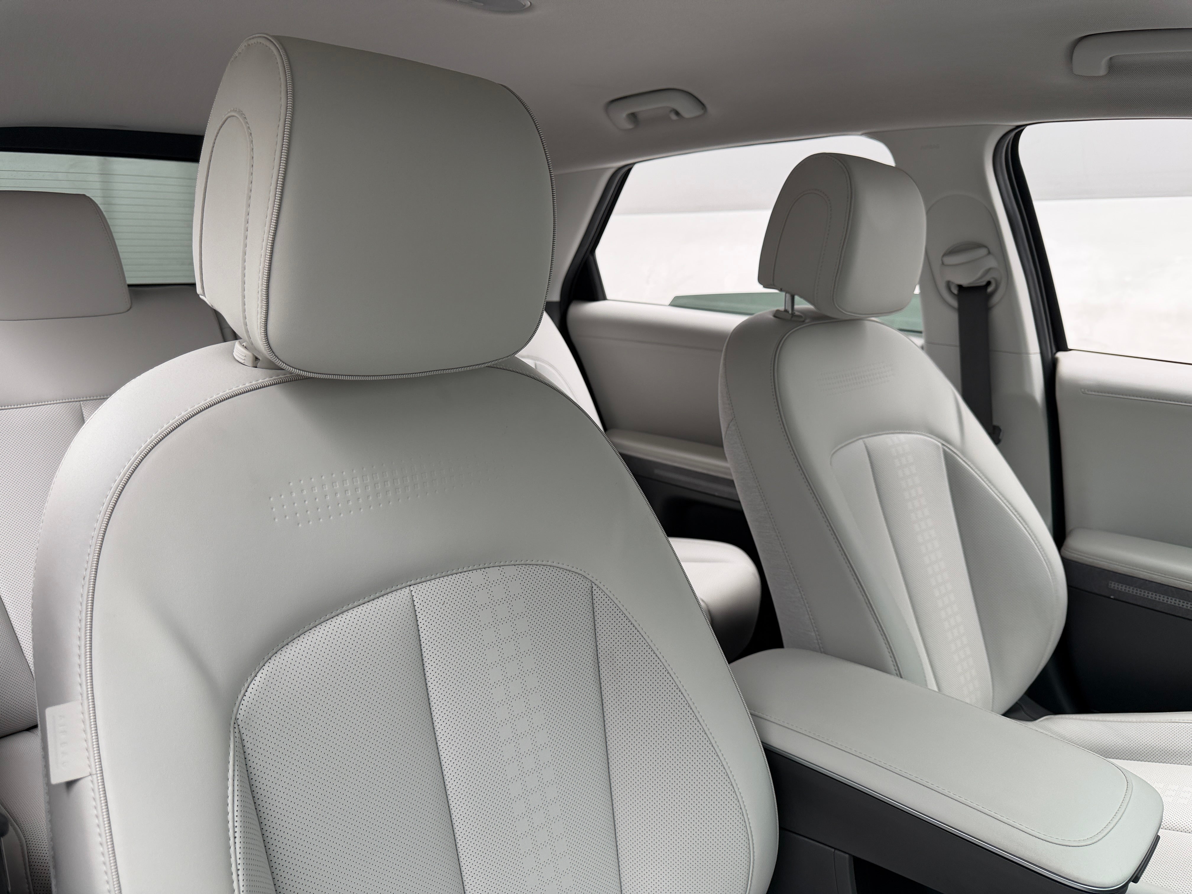 Used 2023 Hyundai IONIQ 5 SEL with VIN KM8KNDAFXPU200967 for sale in Oak Creek, WI