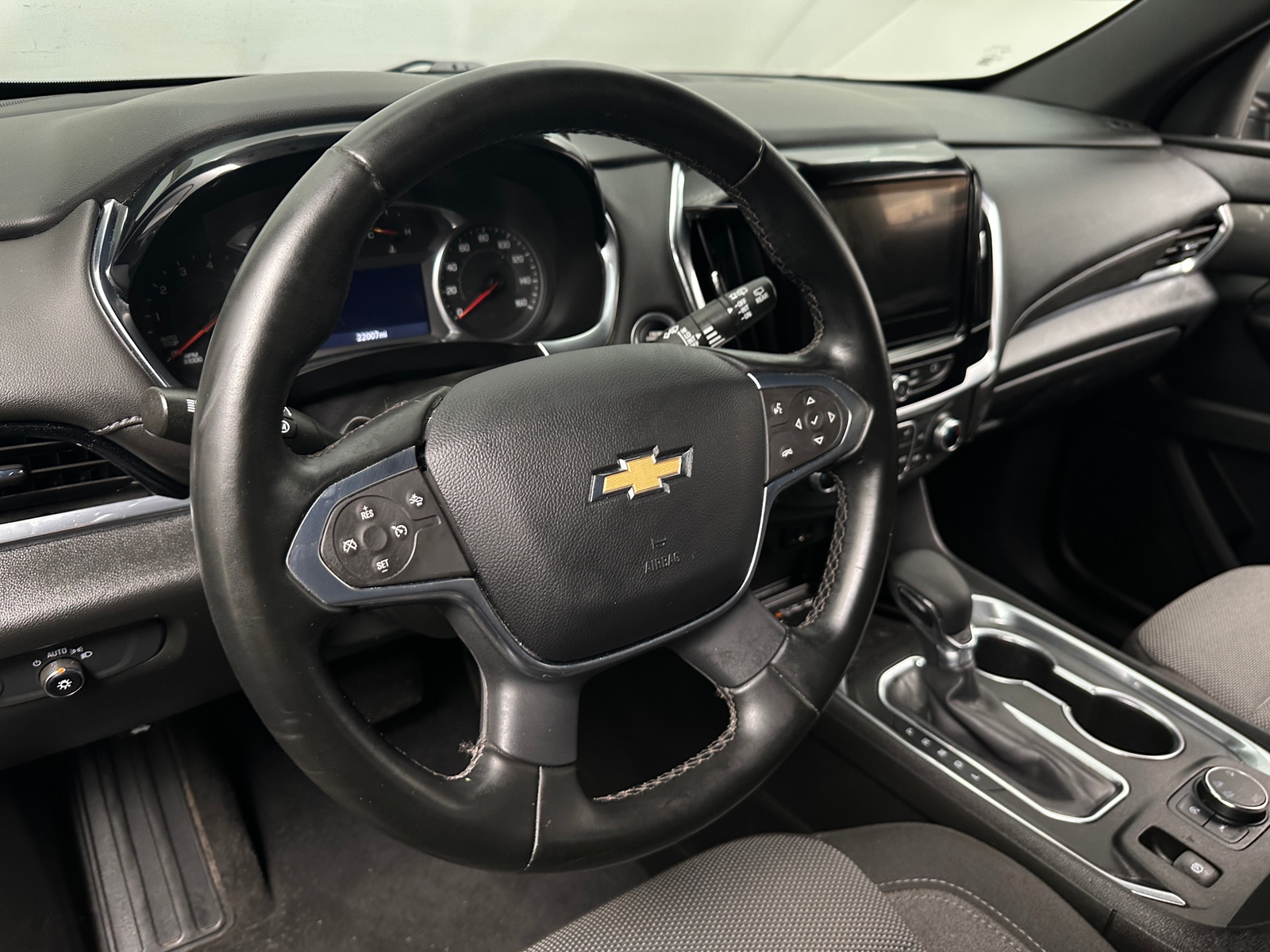 Thumbnail: 2023 Chevrolet Traverse - 5