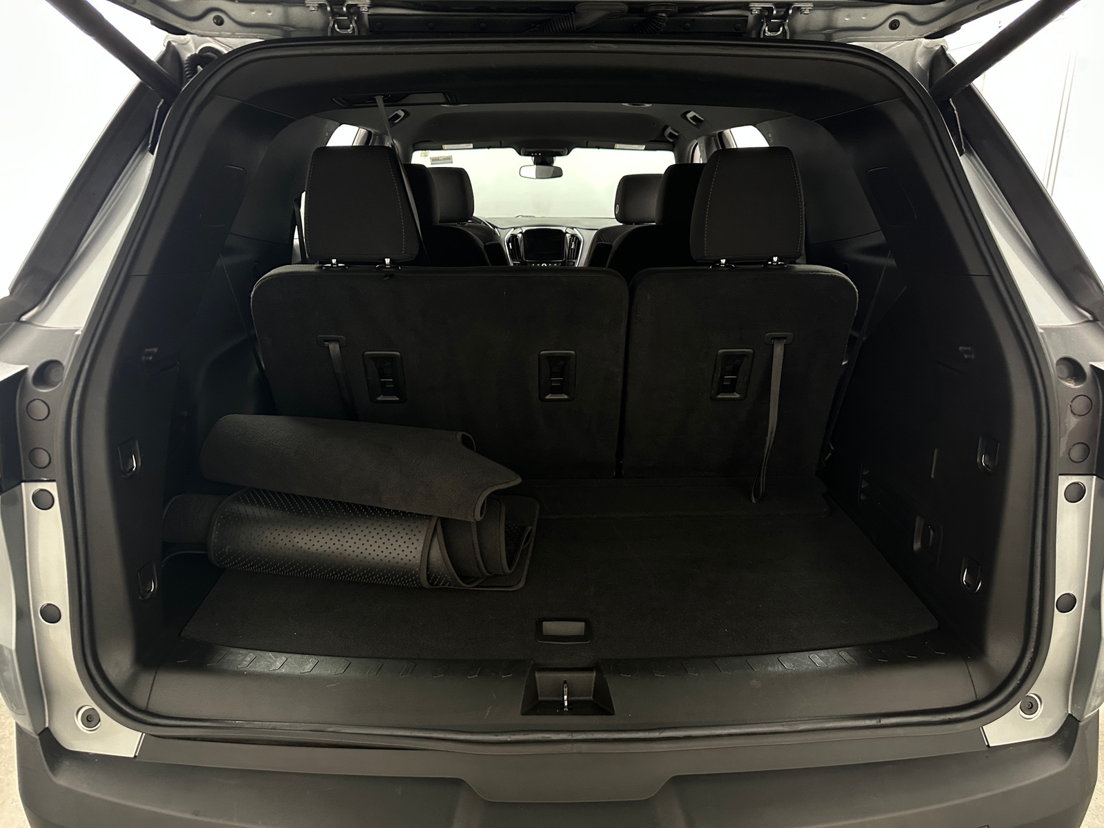 Thumbnail: 2023 Chevrolet Traverse - 7