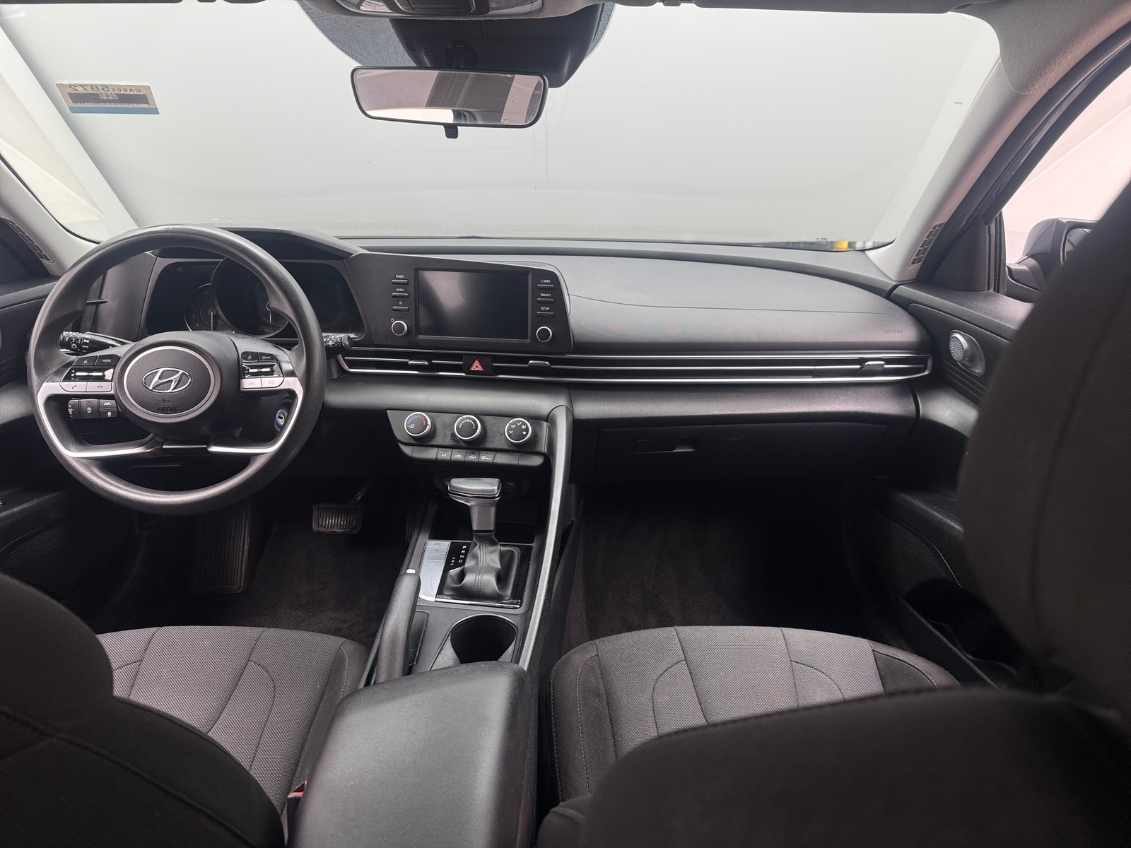 Thumbnail: 2023 Hyundai Elantra - 3