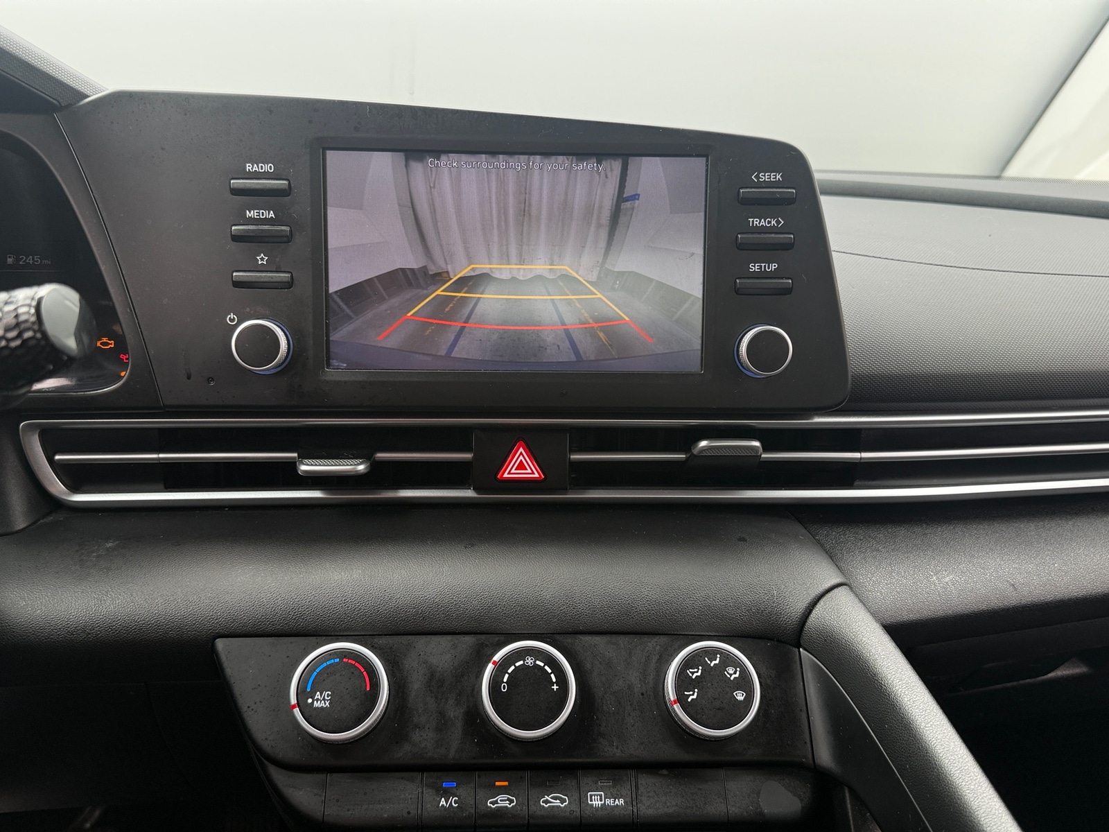 Thumbnail: 2023 Hyundai Elantra - 4