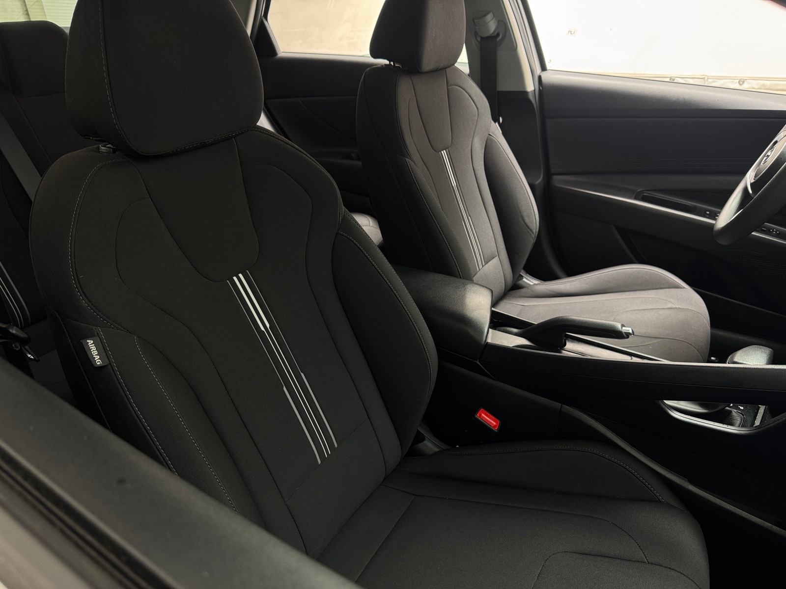 Thumbnail: 2022 Hyundai Elantra - 2