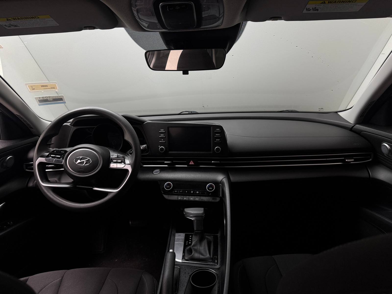 Thumbnail: 2022 Hyundai Elantra - 3