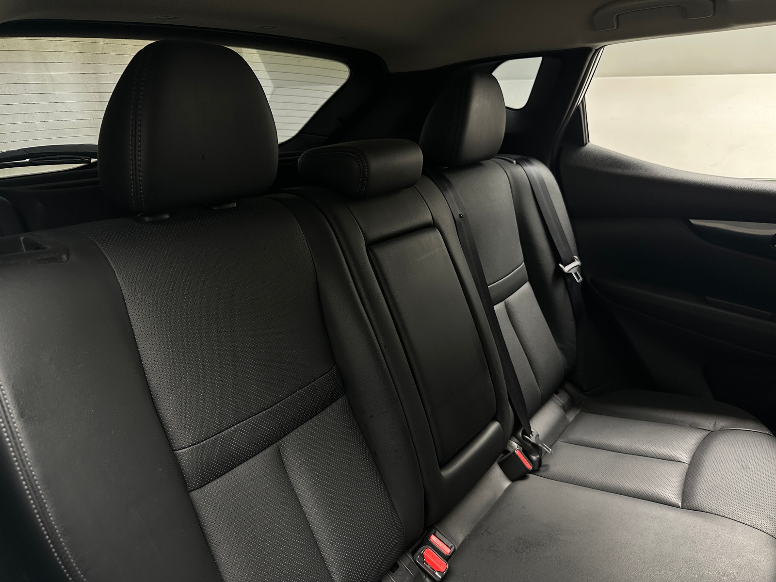 Thumbnail: 2017 Nissan Rogue Sport - 5